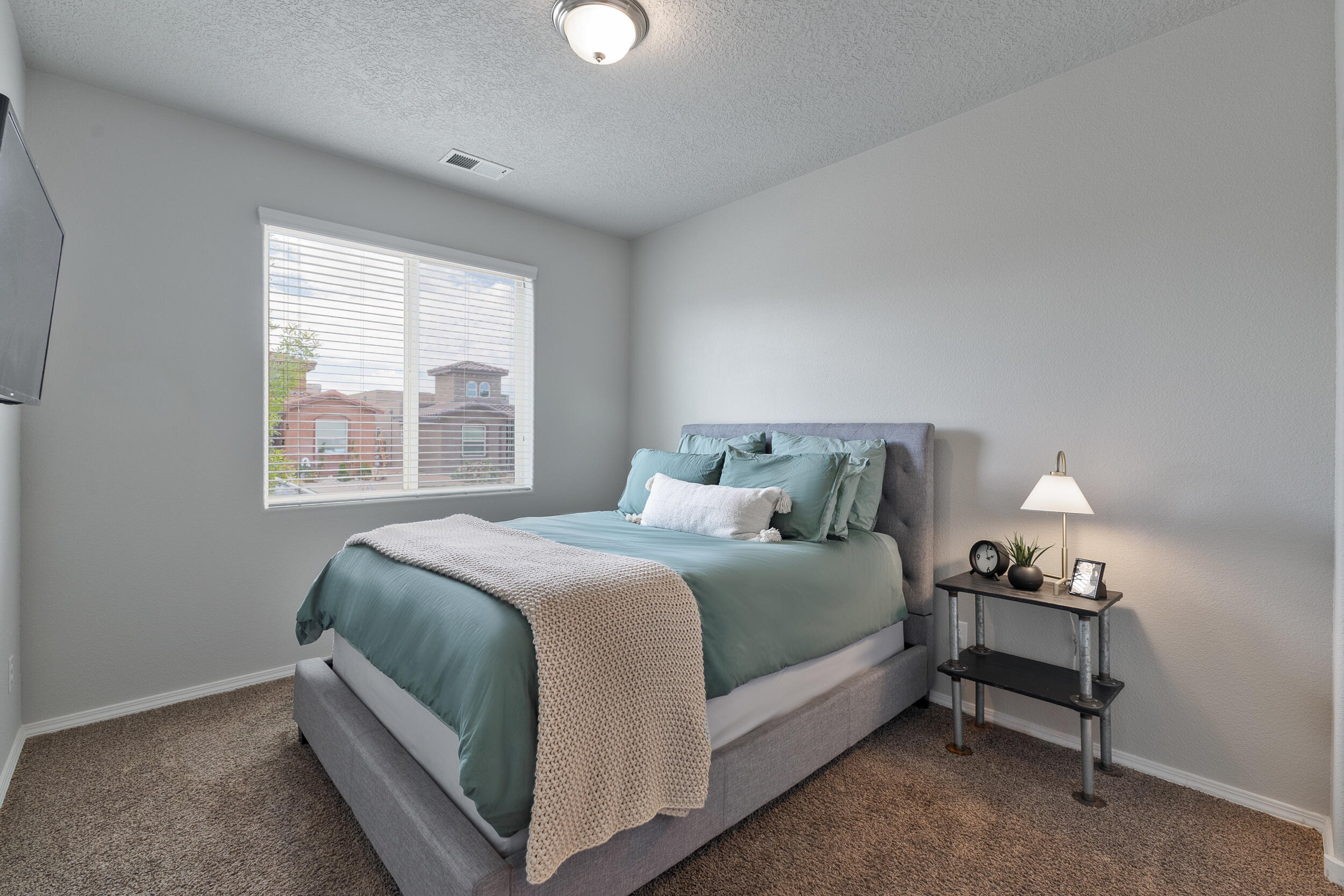 Photo 12 — 5931 Ermemin Avenue NW