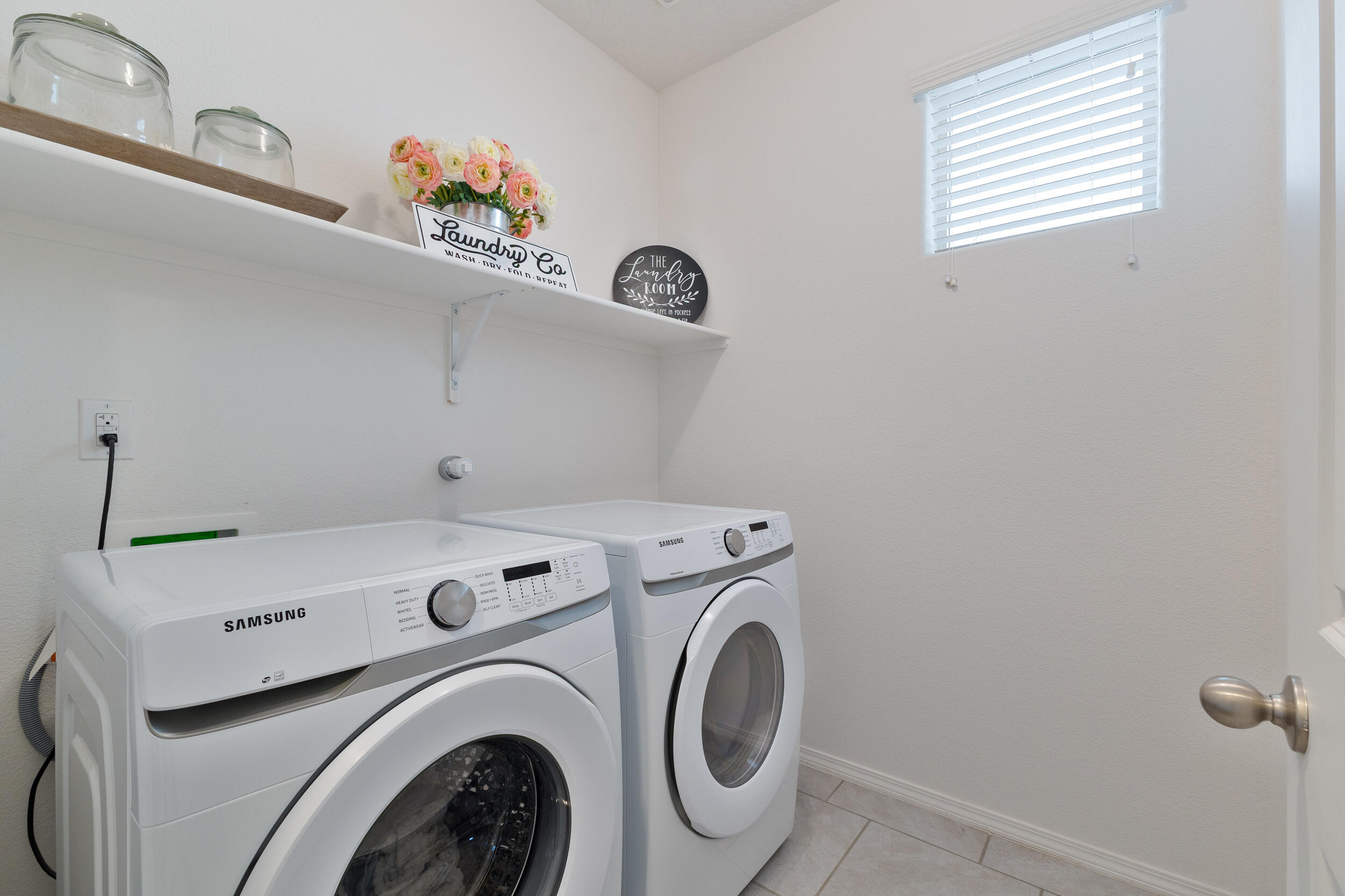 Photo 9 — 5931 Ermemin Avenue NW