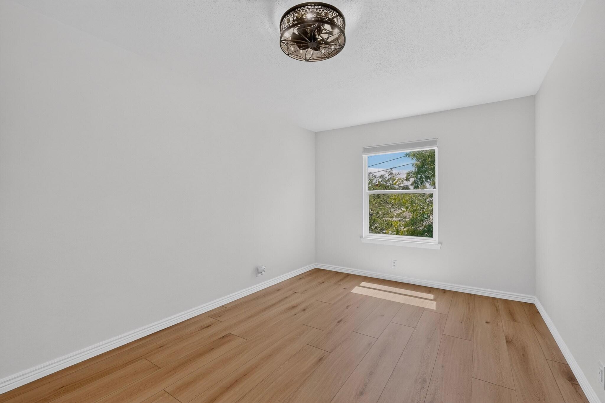 Photo 11 — 4316 Condesa Court NW
