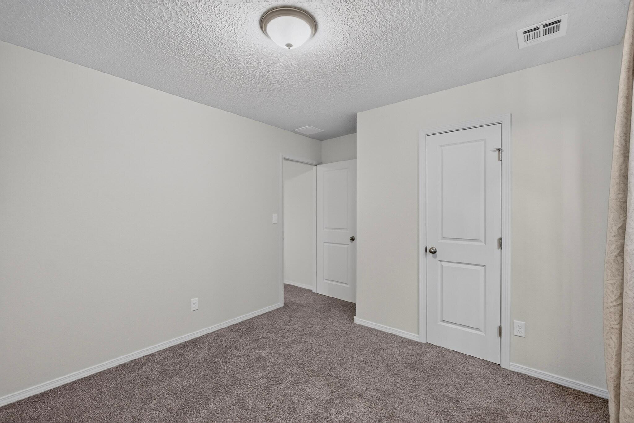 Photo 16 — 2449 Balcomie Road NE