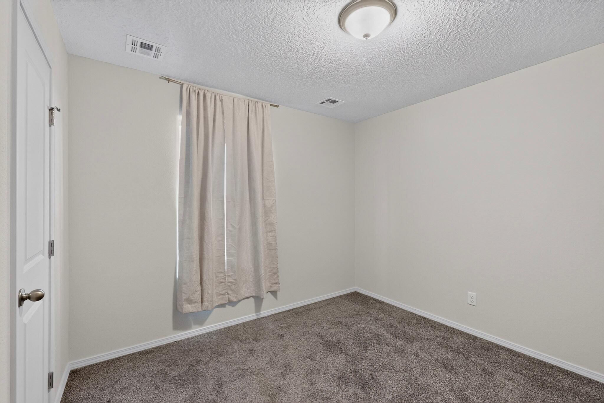 Photo 14 — 2449 Balcomie Road NE