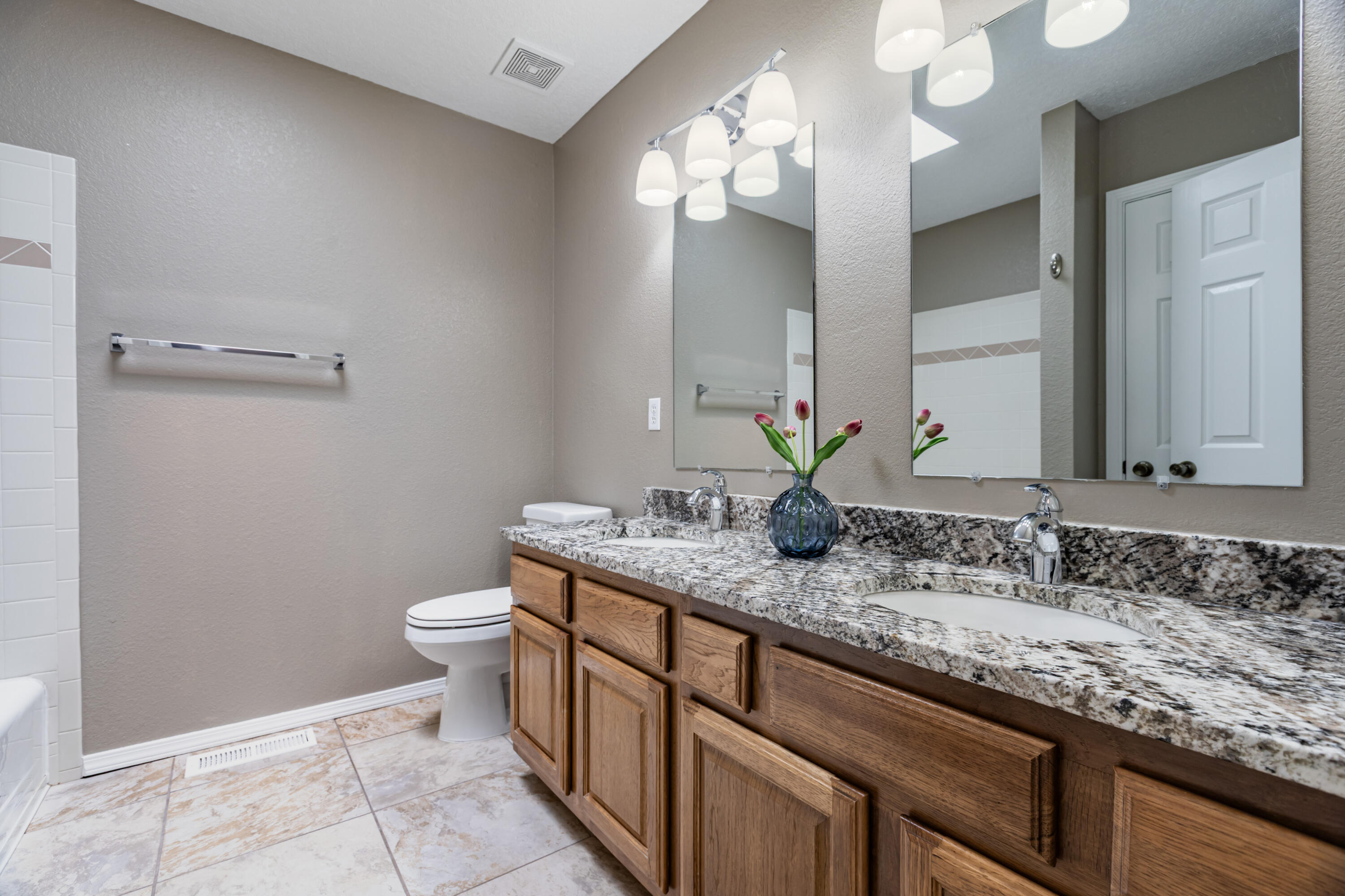 Photo 20 — 4701 Morris Street NE 503