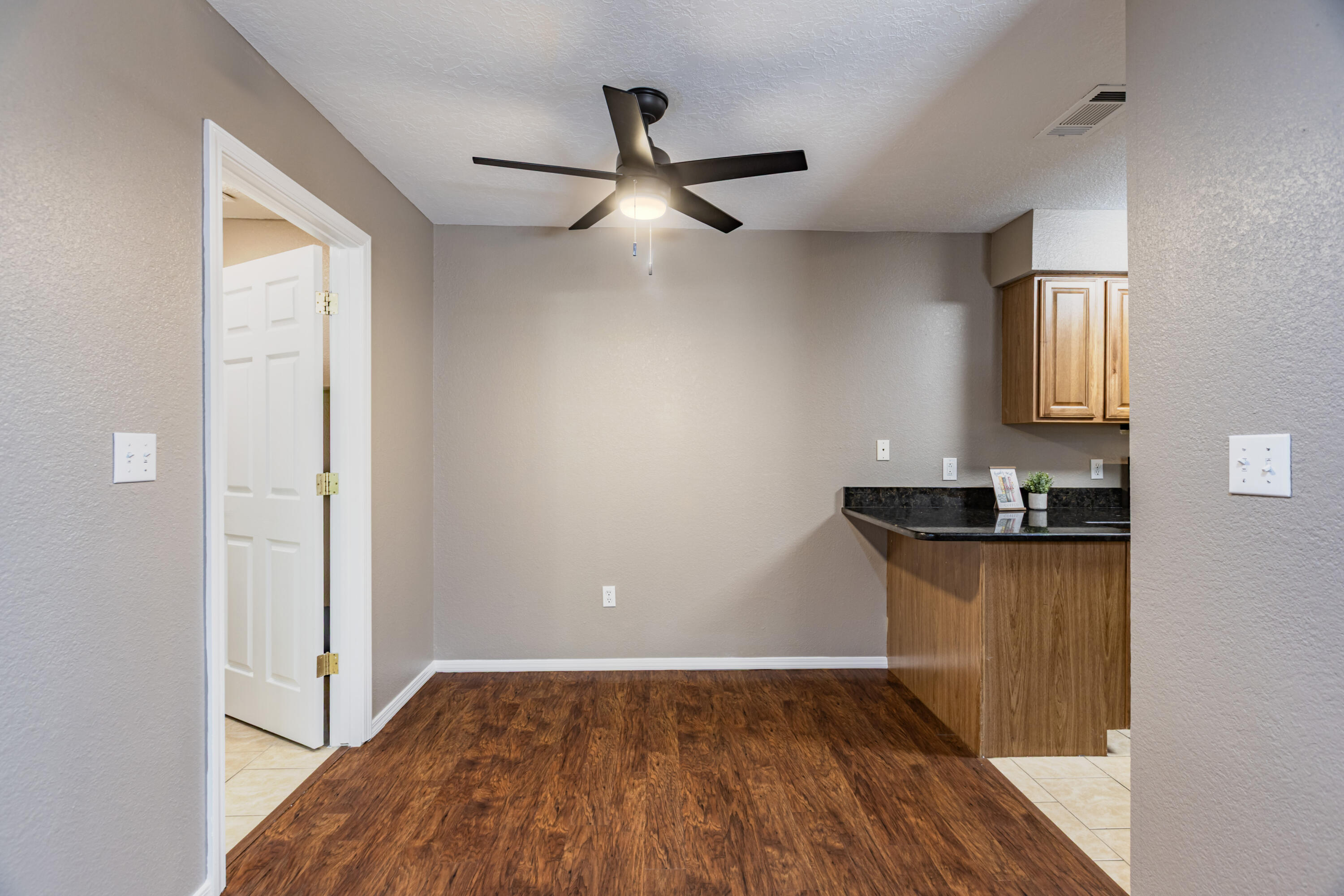 Photo 9 — 4701 Morris Street NE 503