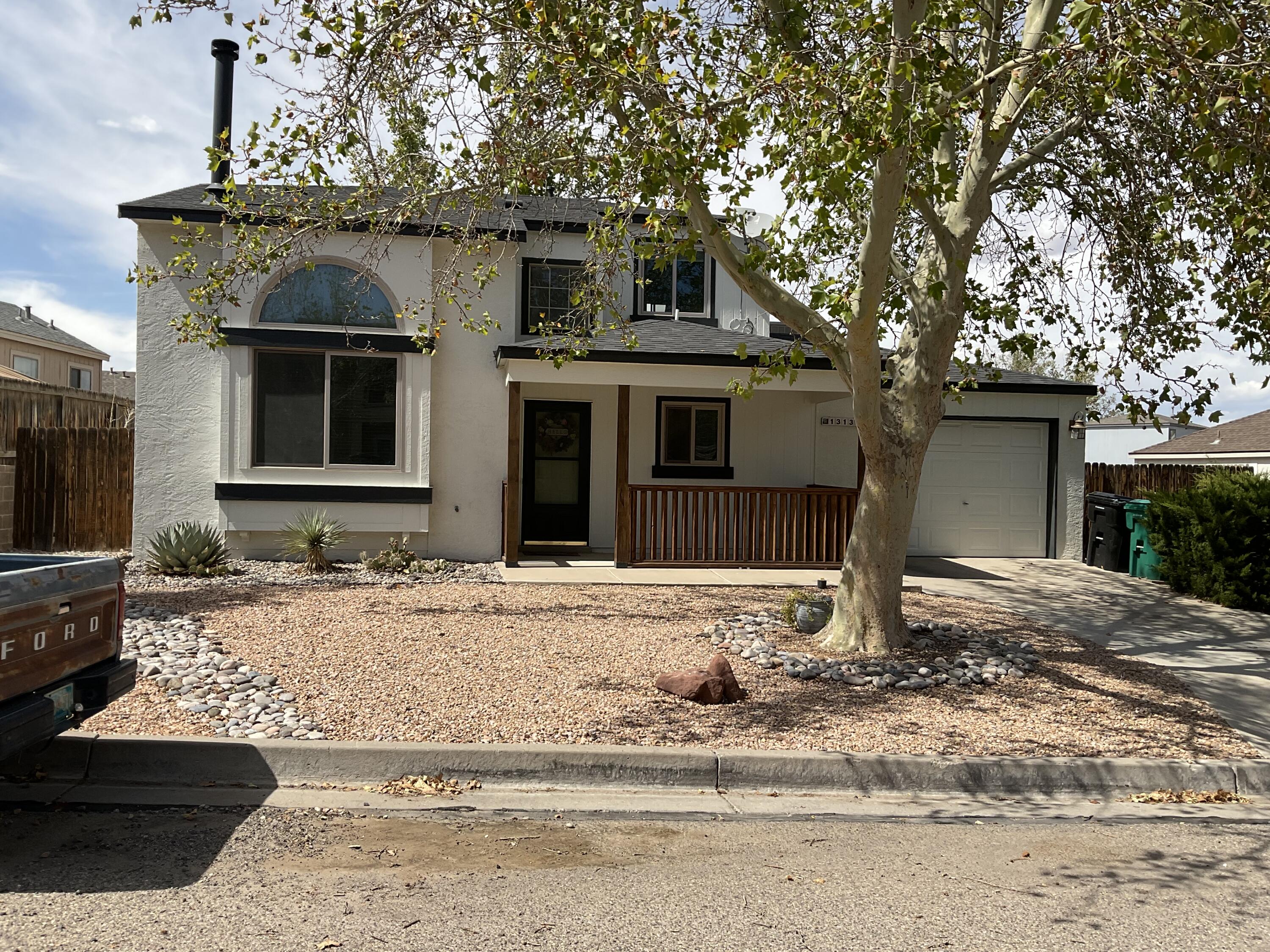 Photo 2 — 1313 Elkslip Drive NE