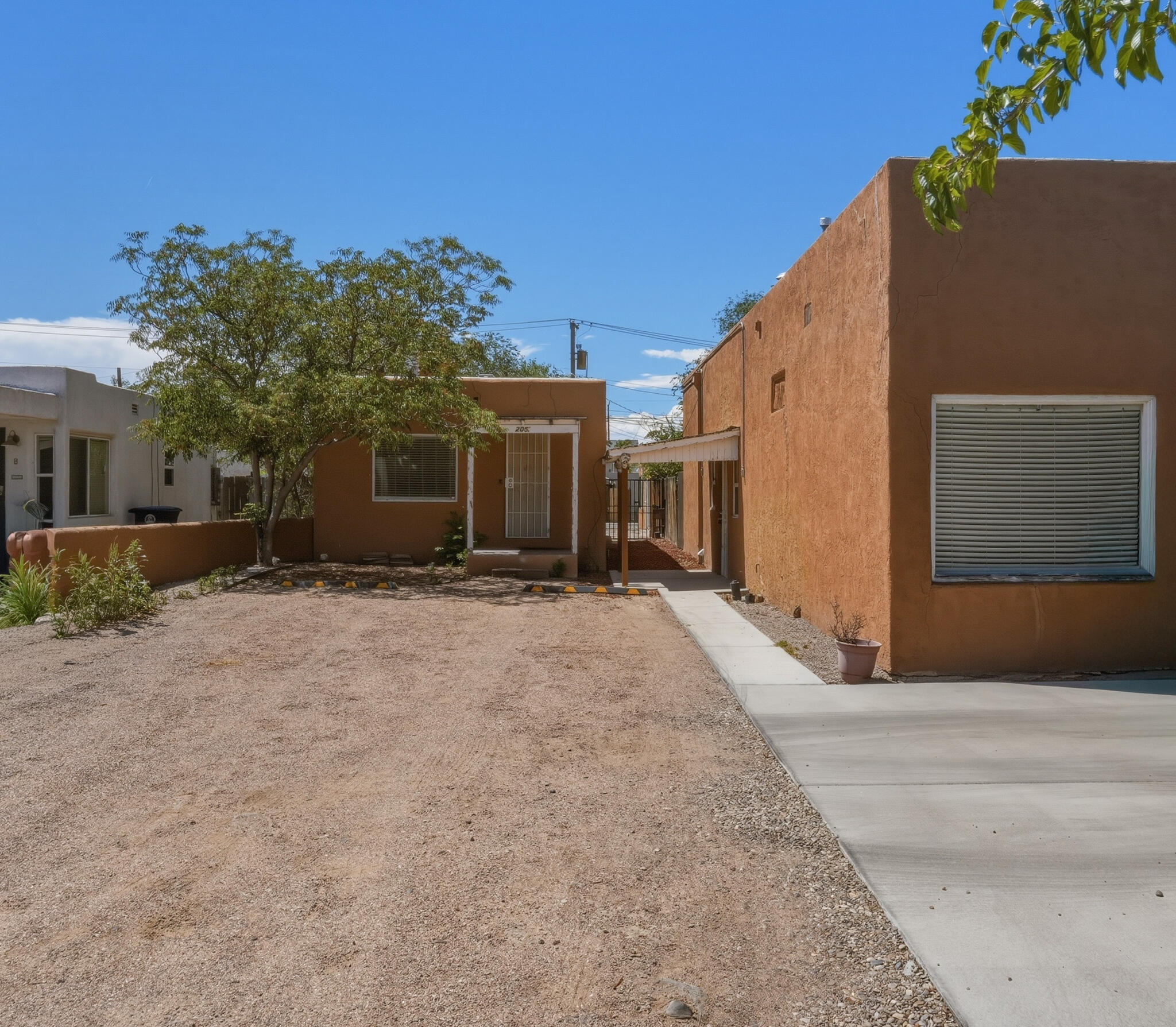 205 Stanford Drive SE, Albuquerque, NM 87106