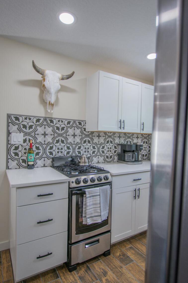 Photo 3 — 622 Jefferson Street NE