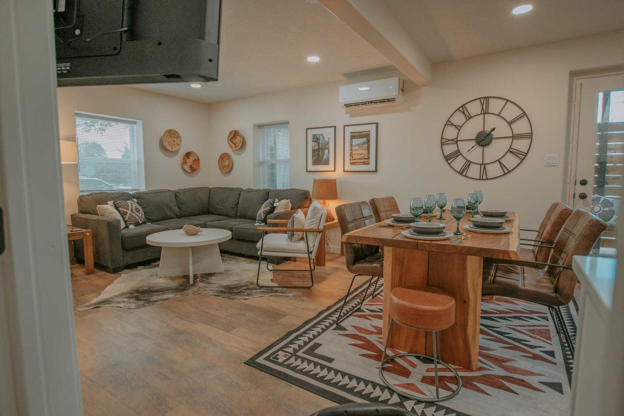 Photo 12 — 622 Jefferson Street NE