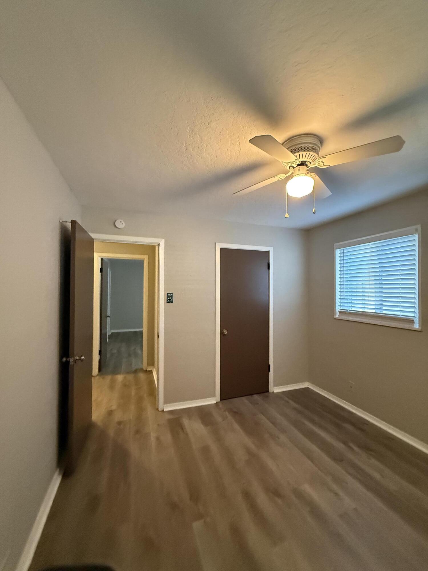 Photo 13 — 9519 MORROW Avenue NE