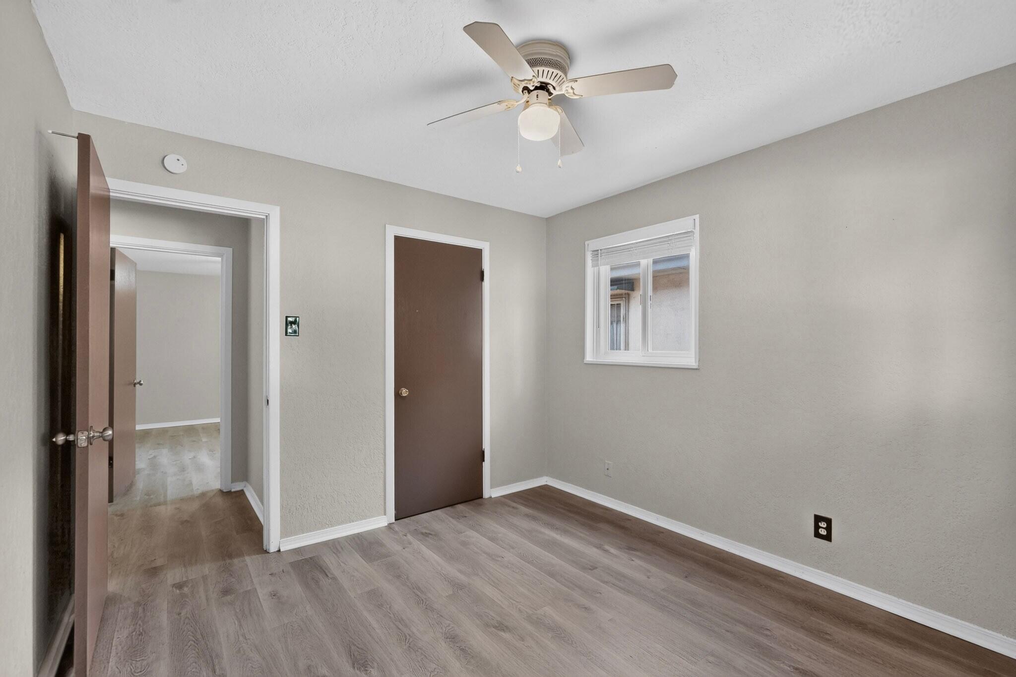 Photo 7 — 9519 MORROW Avenue NE