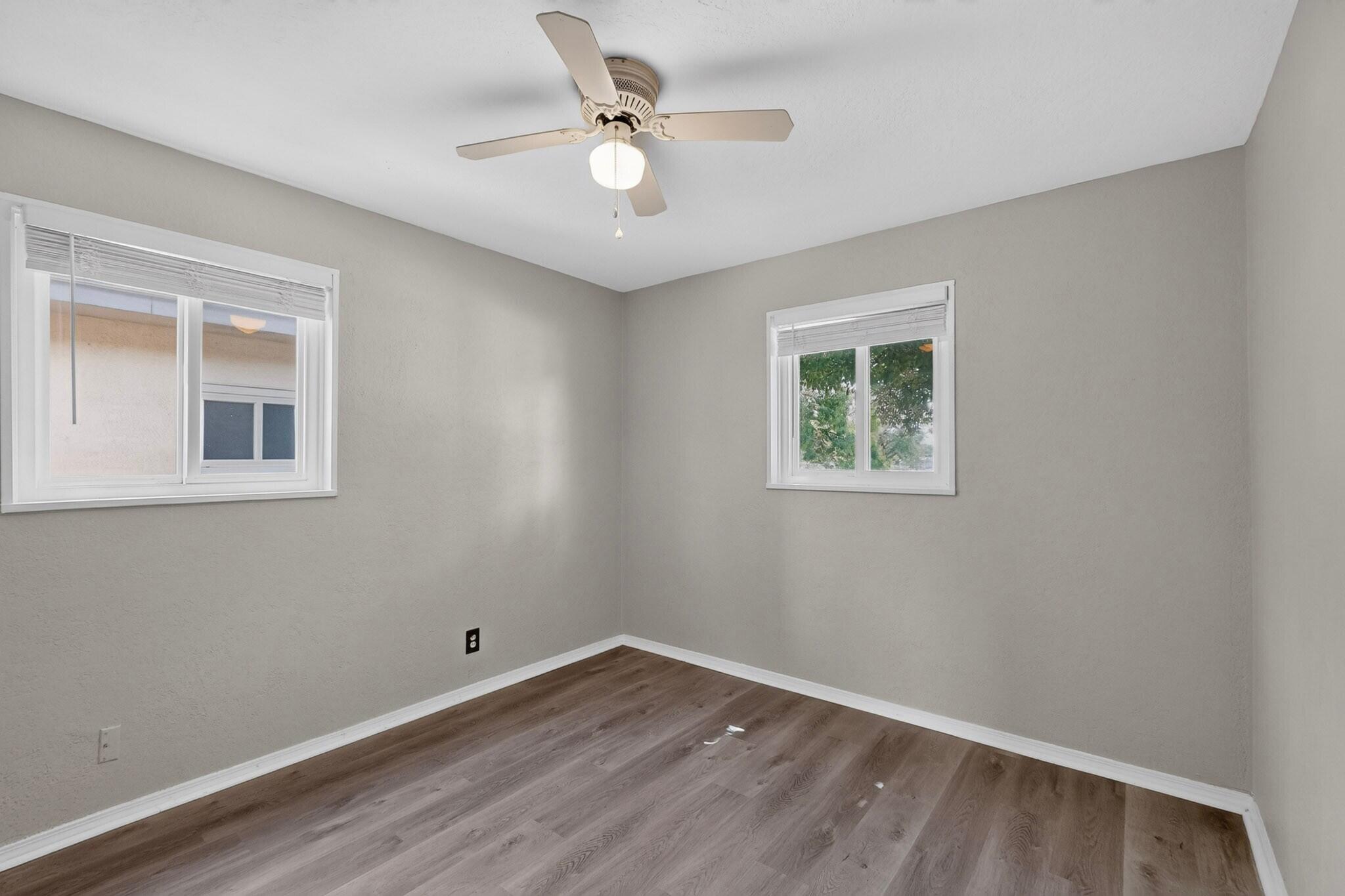Photo 9 — 9519 MORROW Avenue NE
