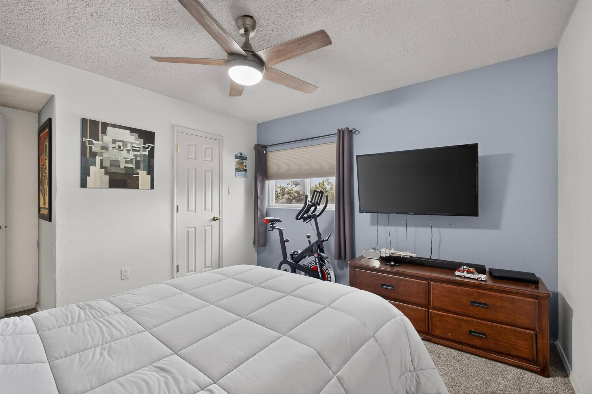 Photo 6 — 6108 Segovia Avenue NW