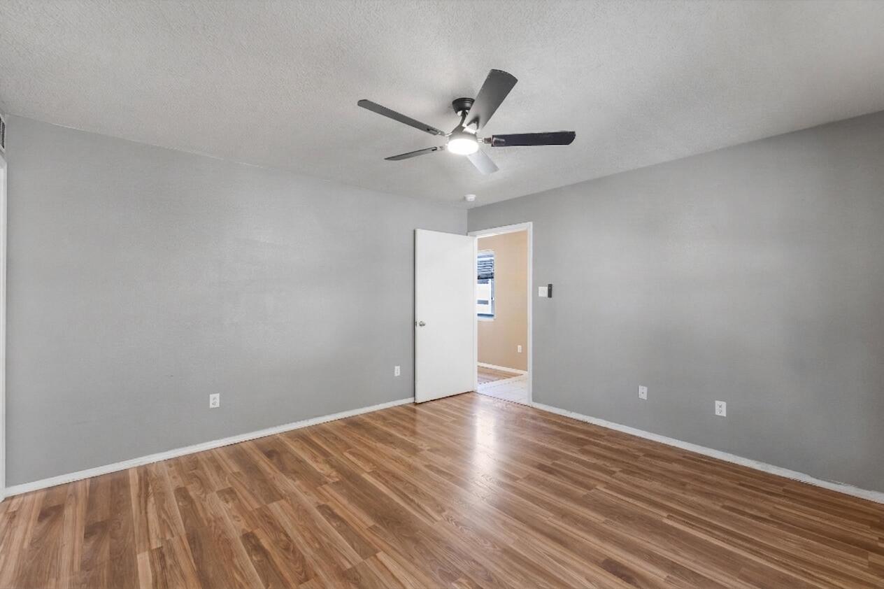 Photo 19 — 5752 Pinon Flats Road NW