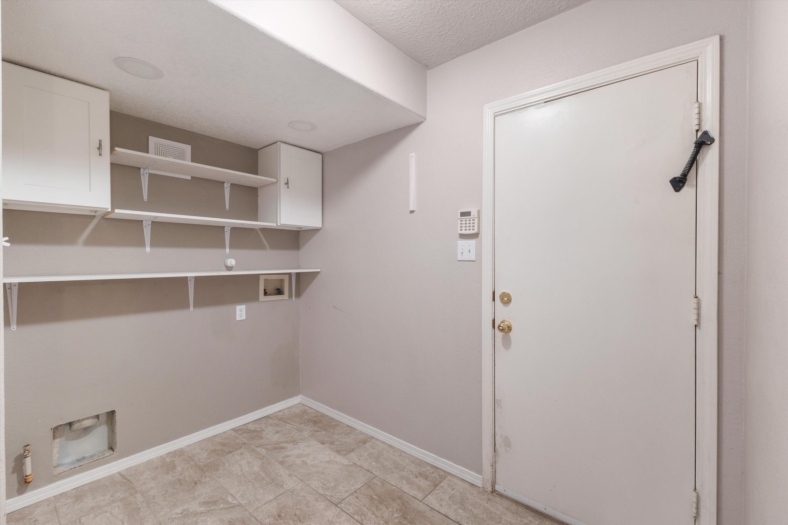 Photo 4 — 5752 Pinon Flats Road NW