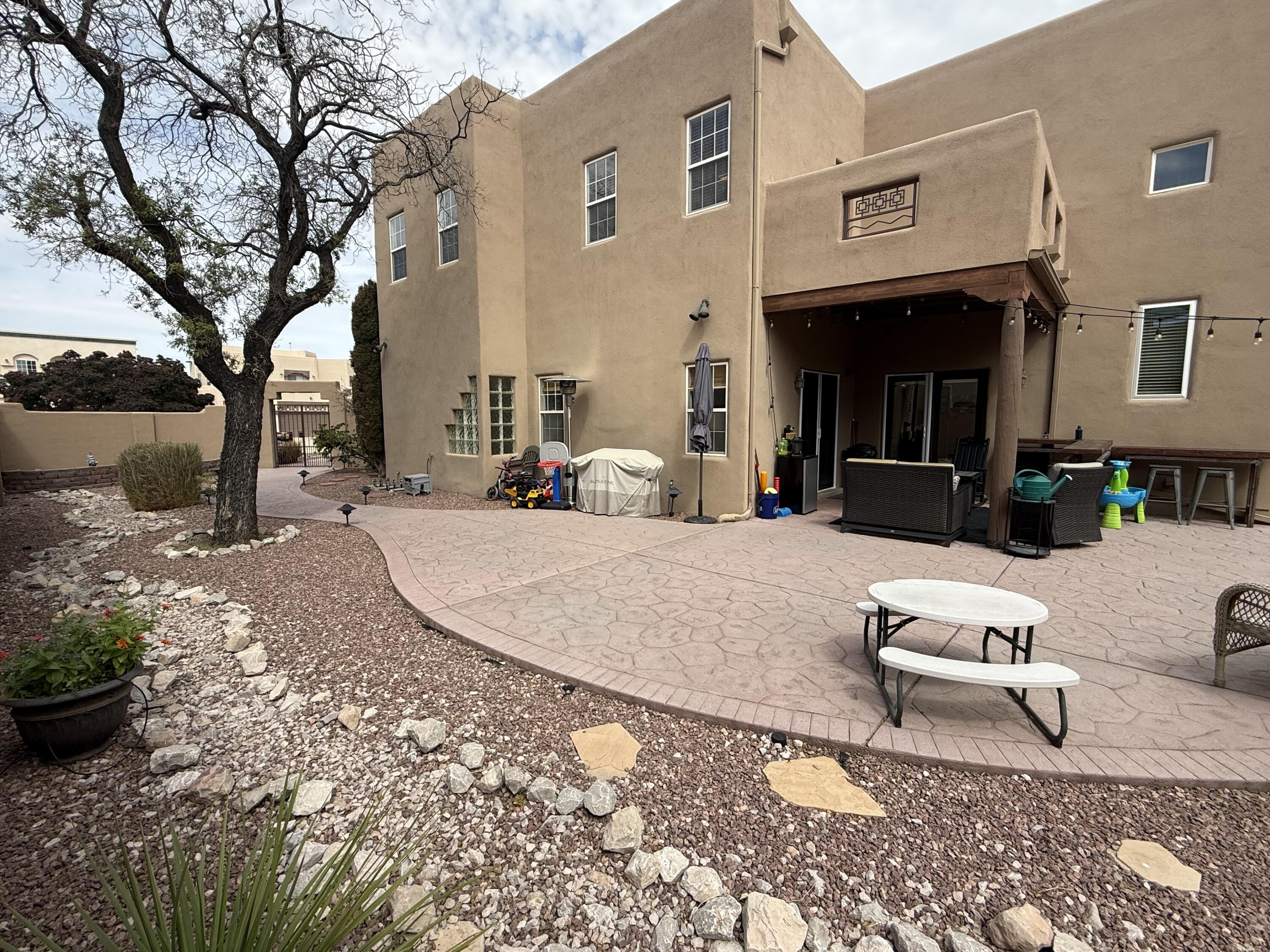 Photo 9 — 8512 Vina Del Sol Drive NE