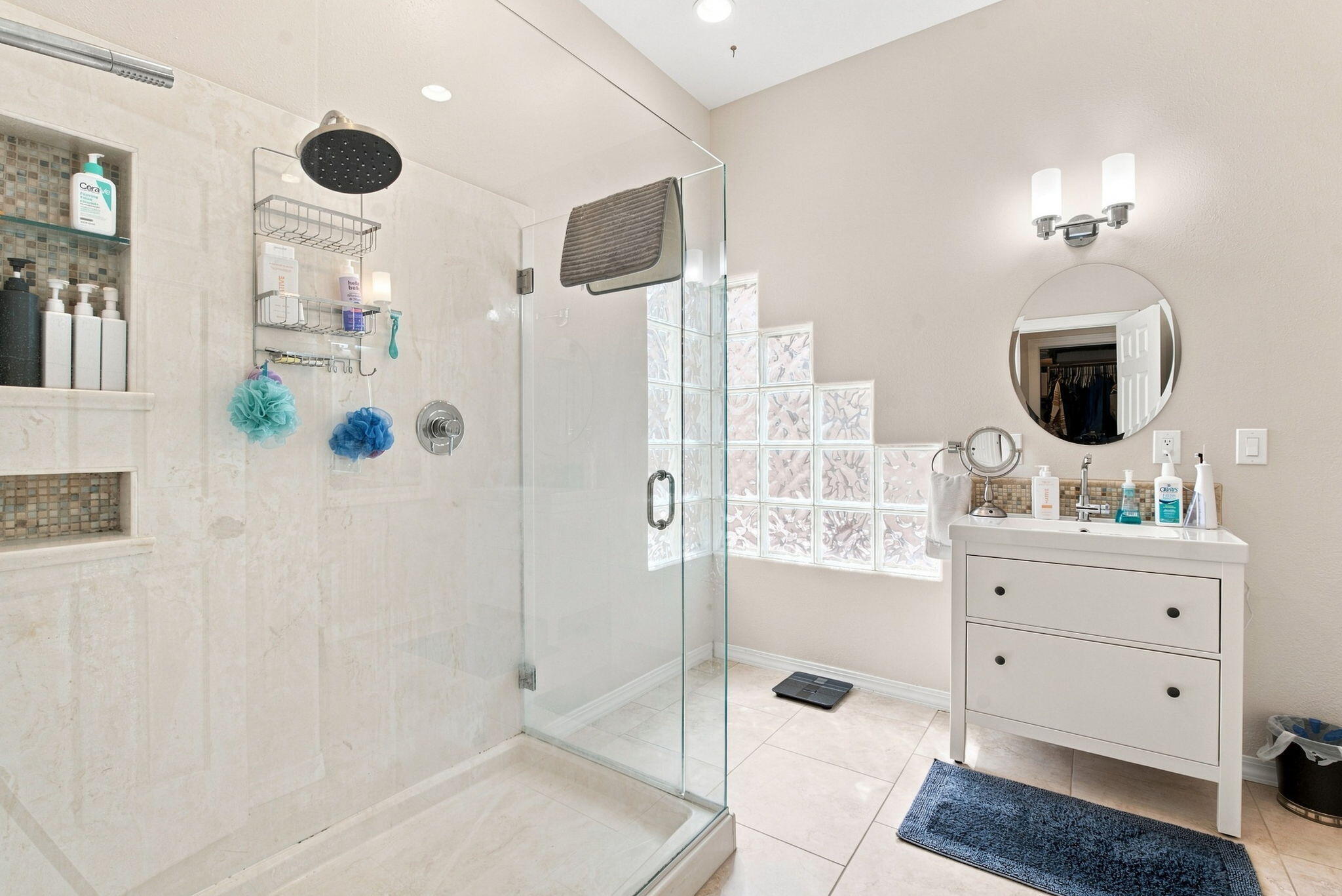Photo 17 — 8512 Vina Del Sol Drive NE