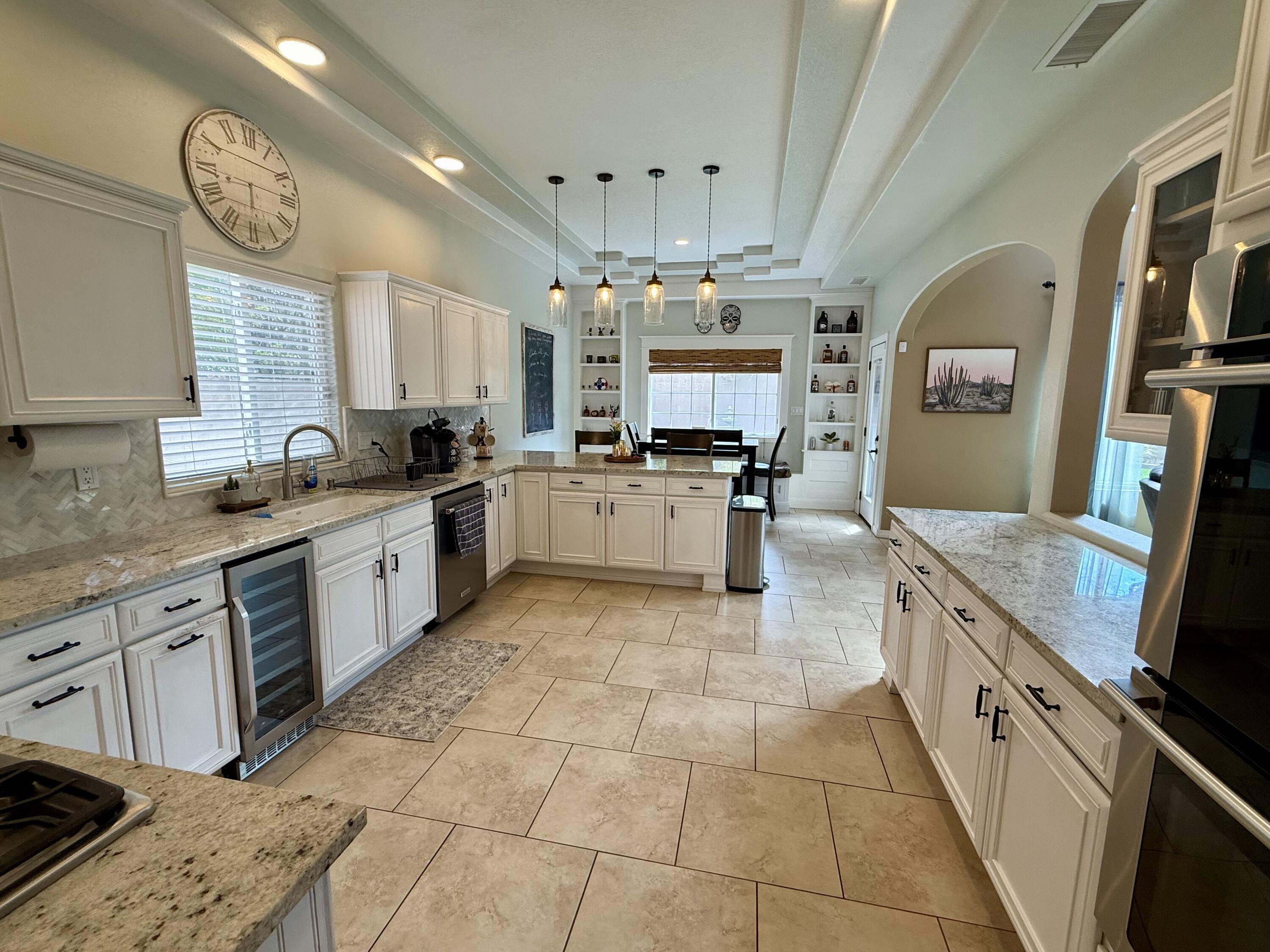 Photo 15 — 8512 Vina Del Sol Drive NE