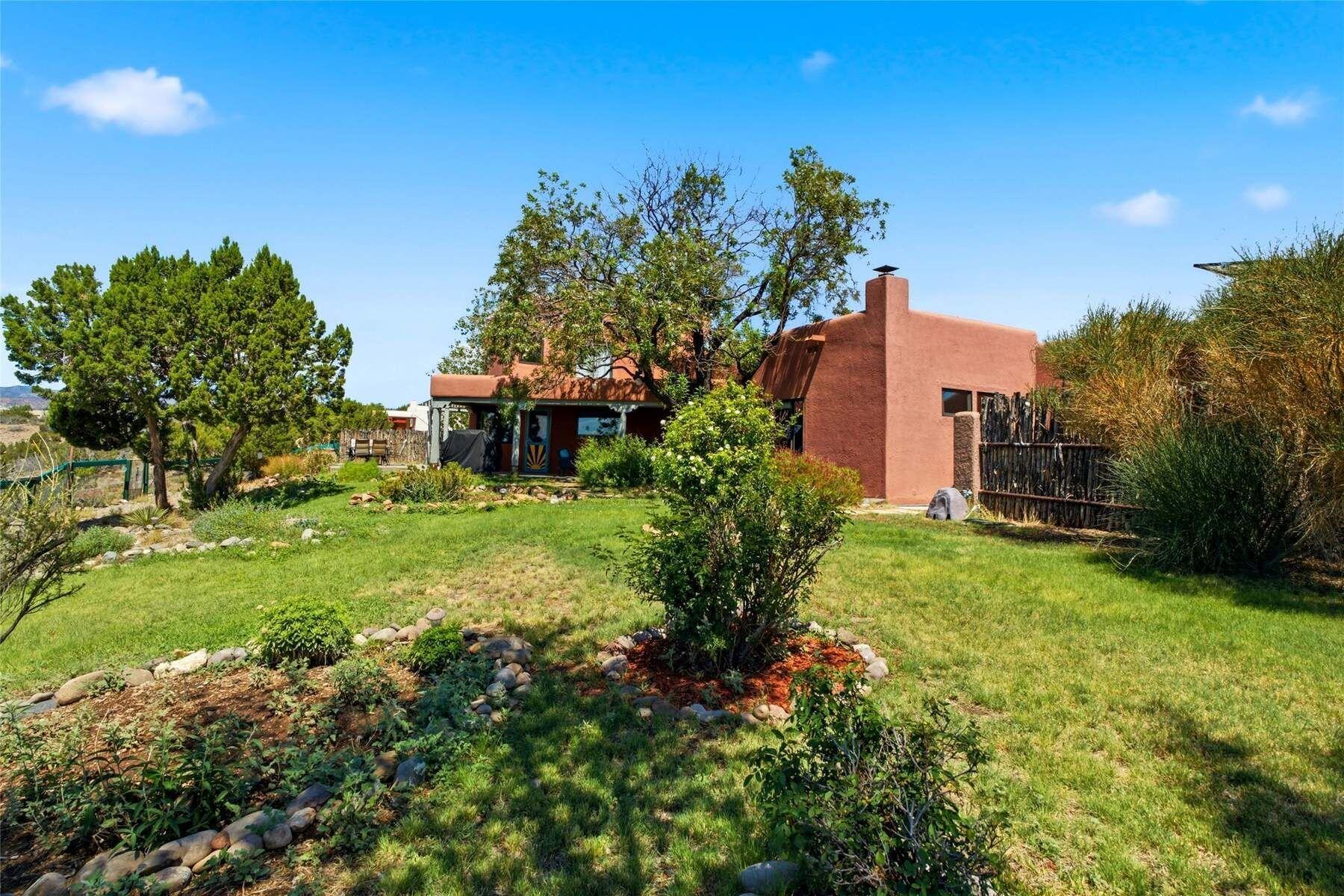 Photo 18 — 6401 Vooscane Avenue