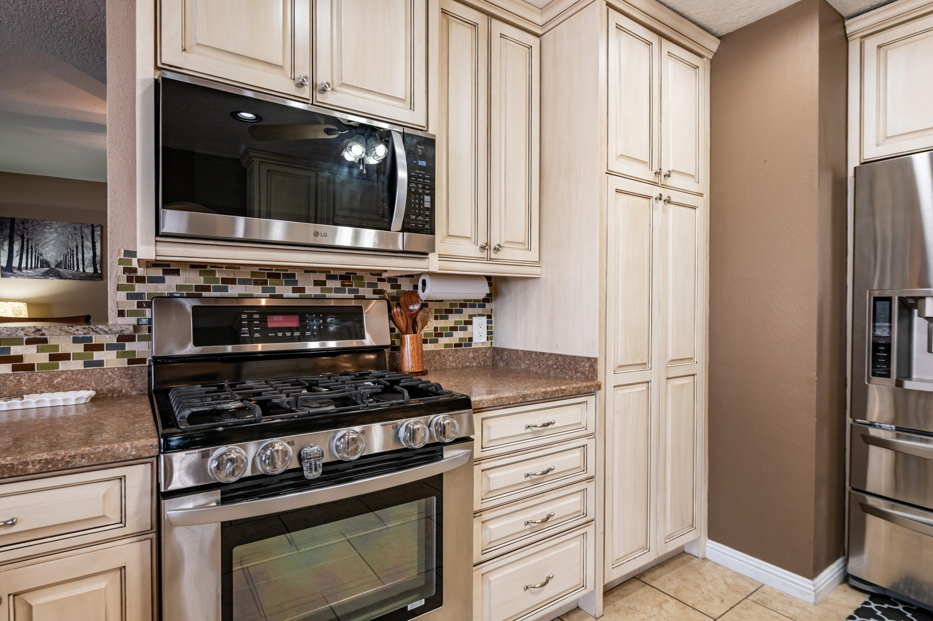 Photo 20 — 811 San Andres Avenue NW