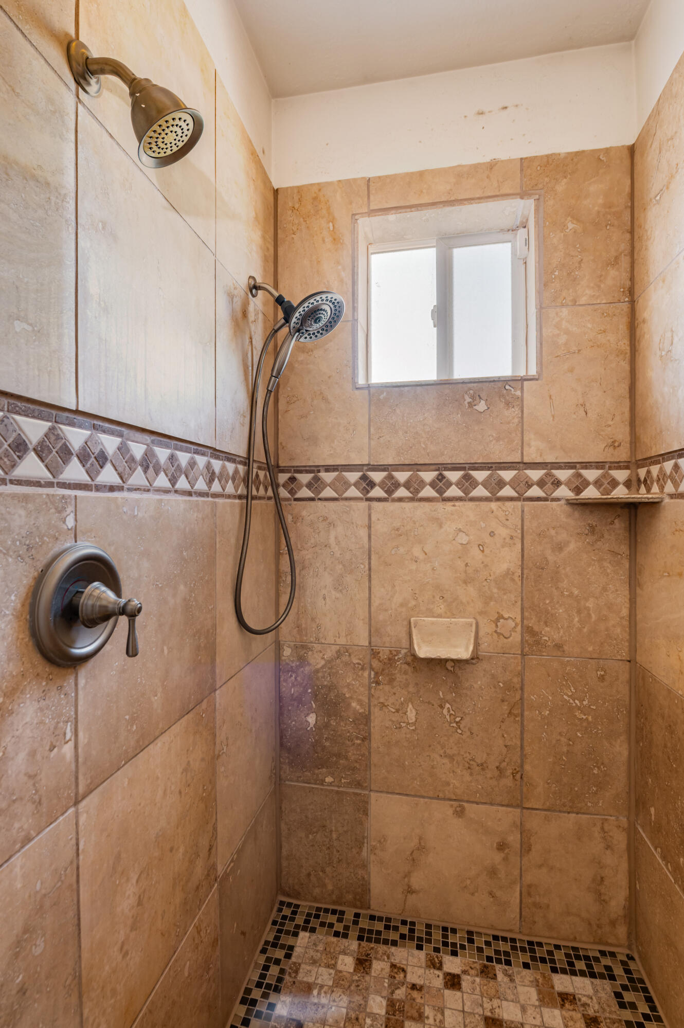 Photo 11 — 811 San Andres Avenue NW