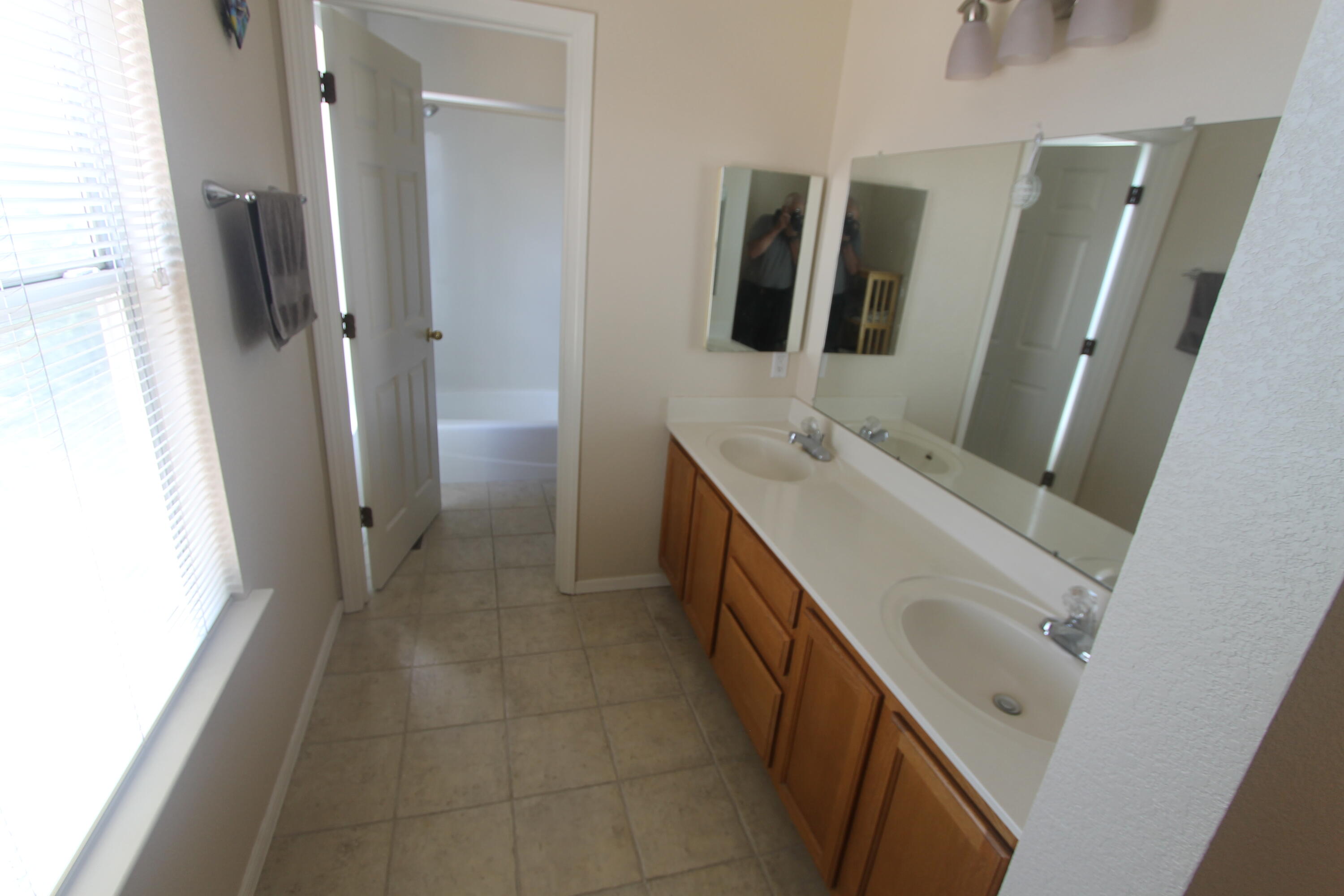 Photo 18 — 12400 Tularosa Trail NE