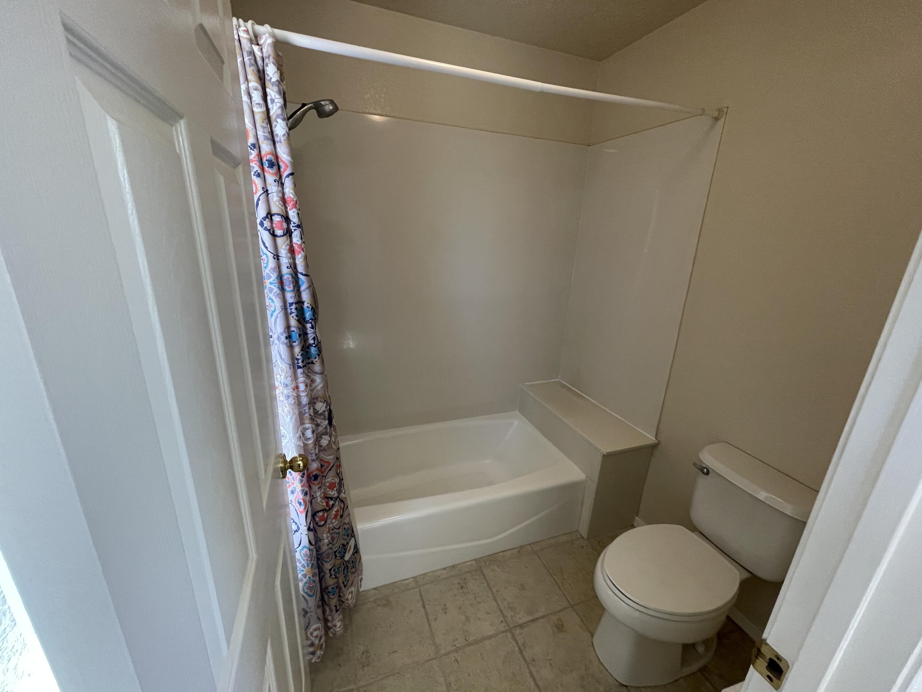 Photo 17 — 12400 Tularosa Trail NE