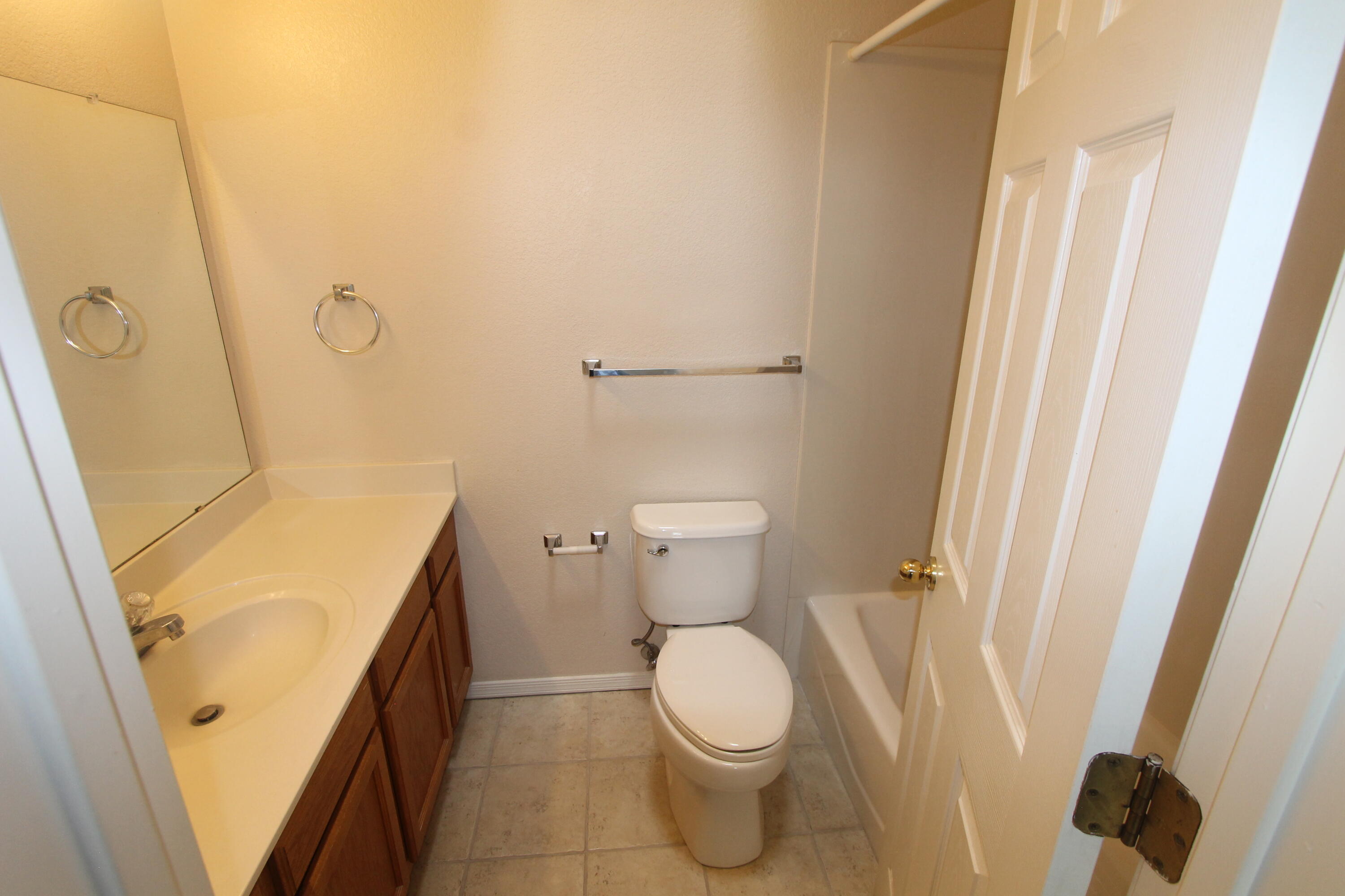 Photo 14 — 12400 Tularosa Trail NE