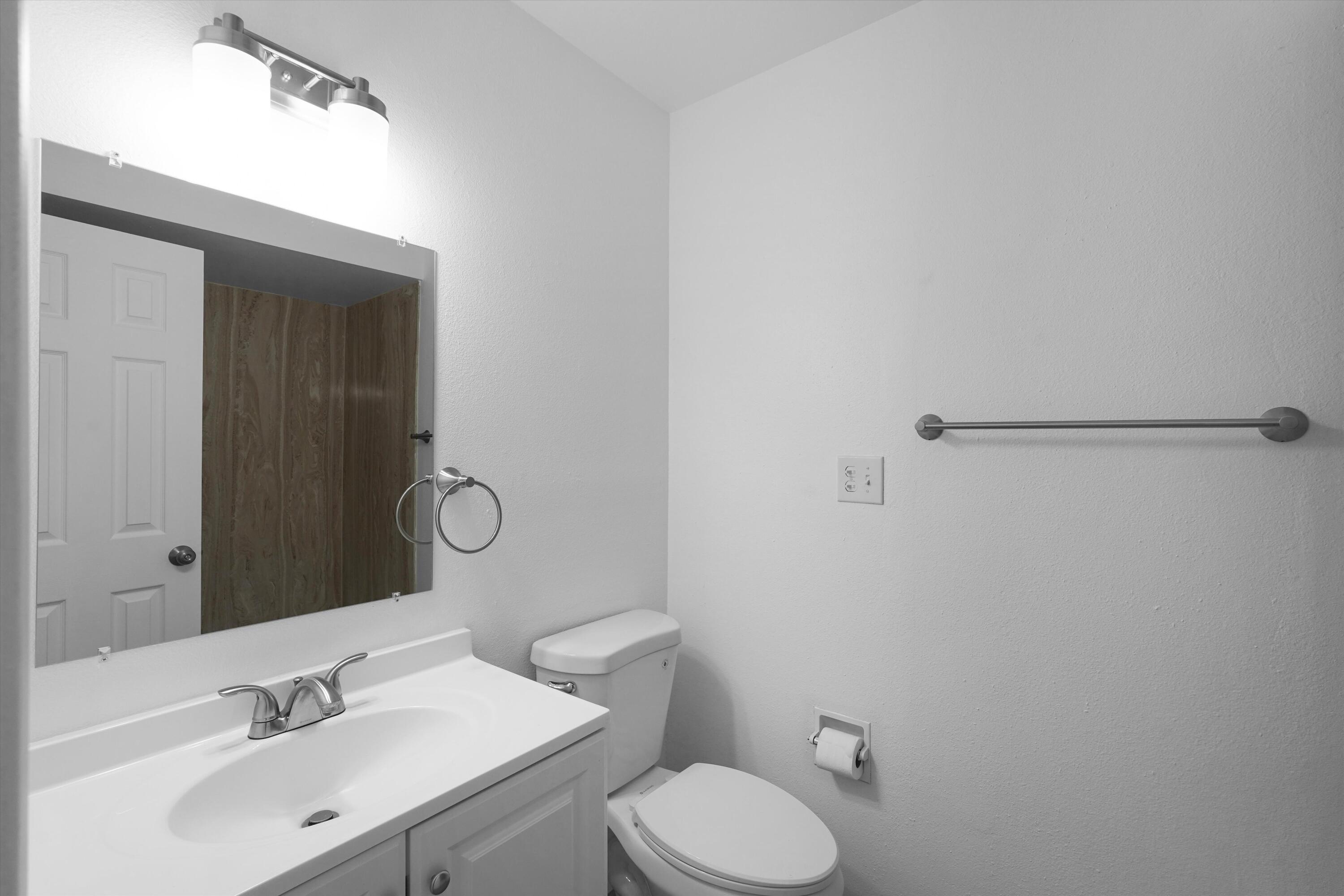 Photo 3 — 10313 Karen Avenue NE