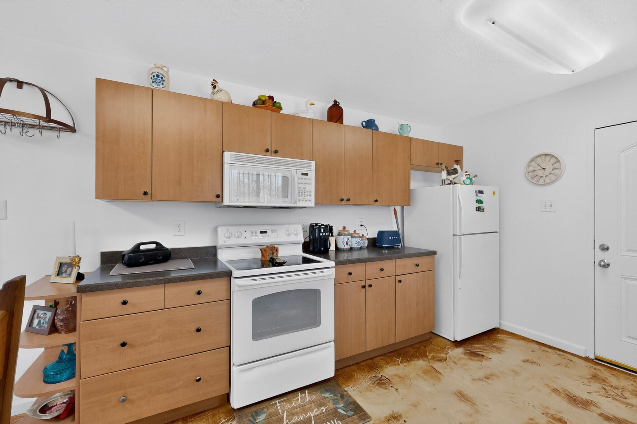 Photo 16 — 2900 Foraker Place NW