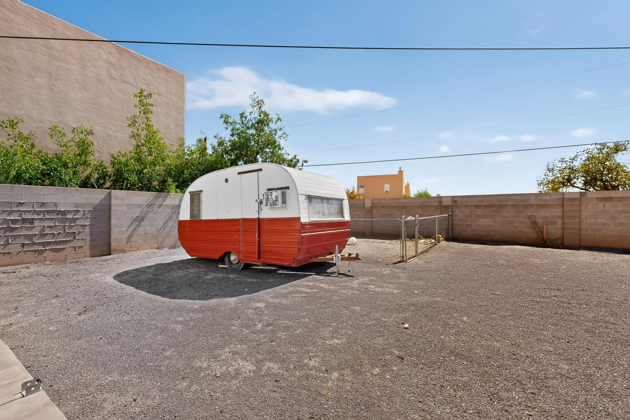 Photo 11 — 2900 Foraker Place NW