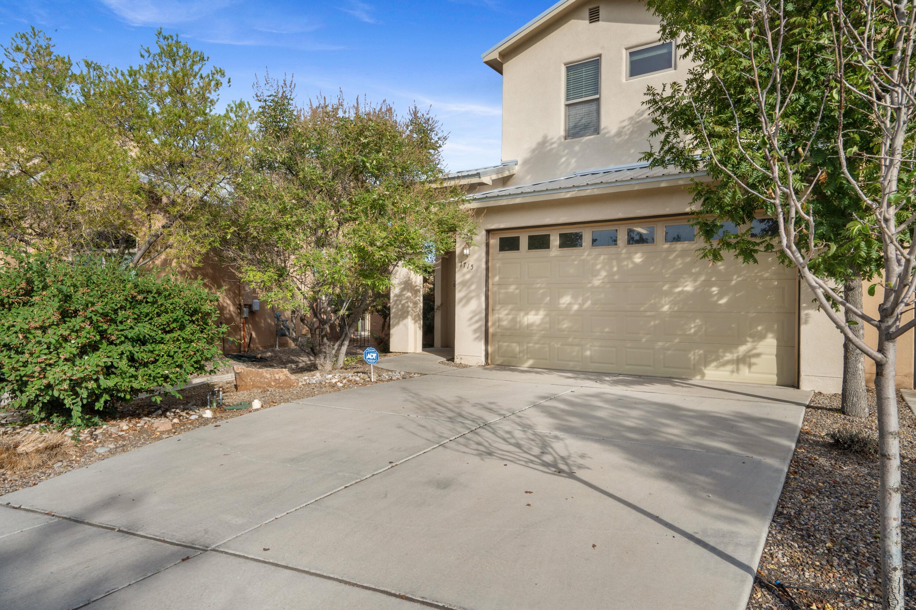 1715 Band Saw Place NW, Albuquerque, NM 87104