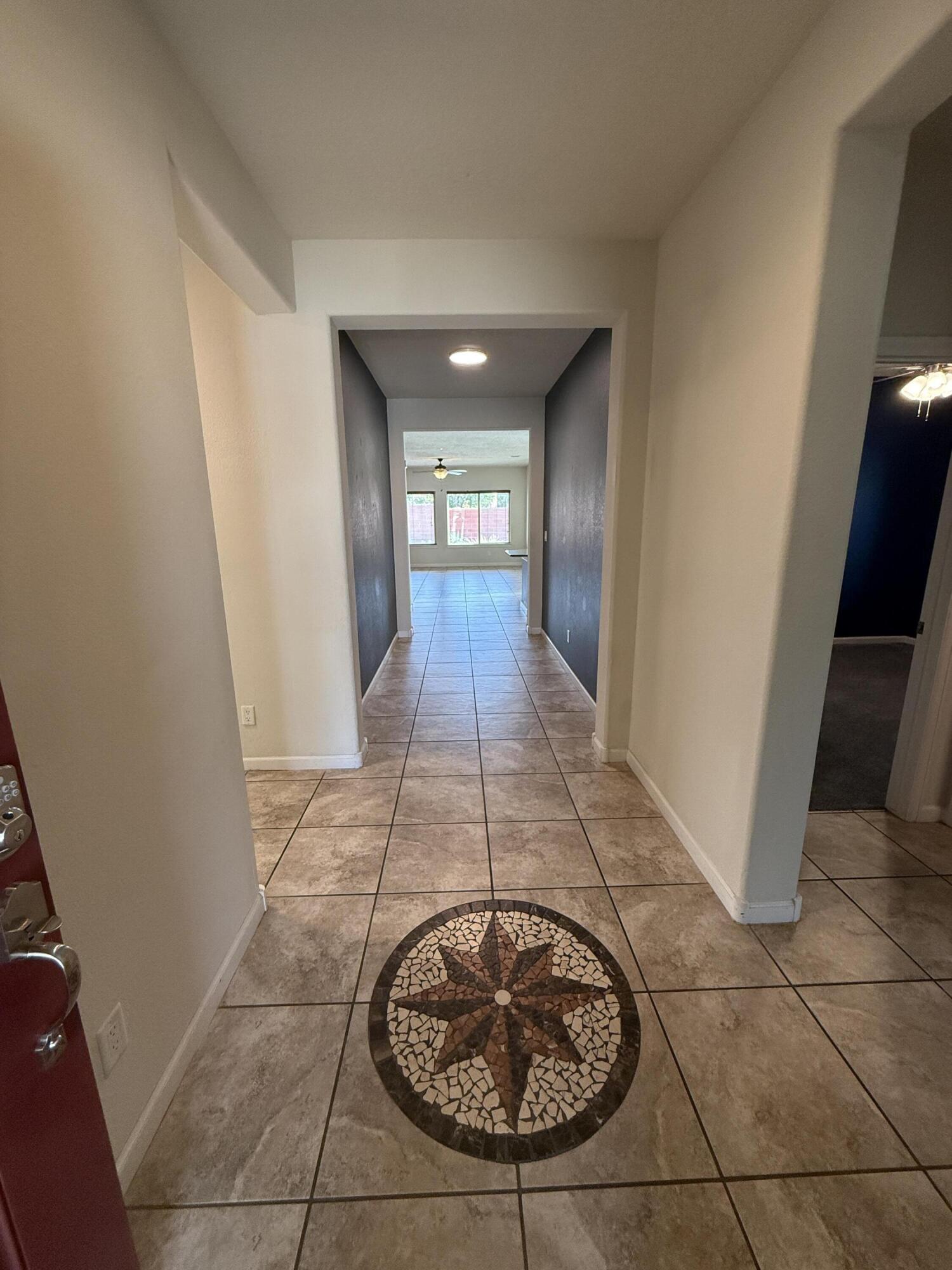 Photo 15 — 410 Palo Alto Drive NE
