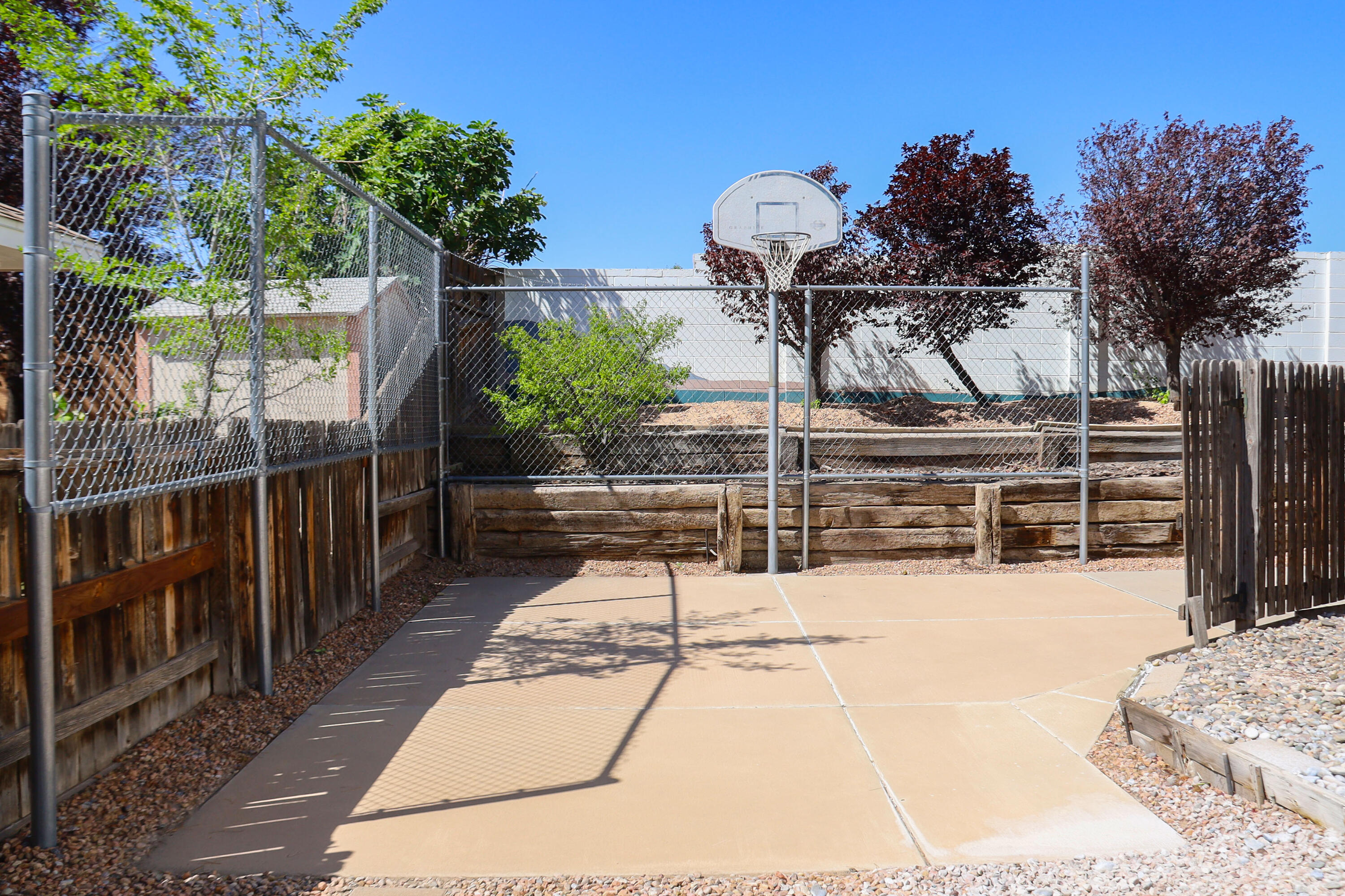 Photo 5 — 4948 T B Catron Avenue NW