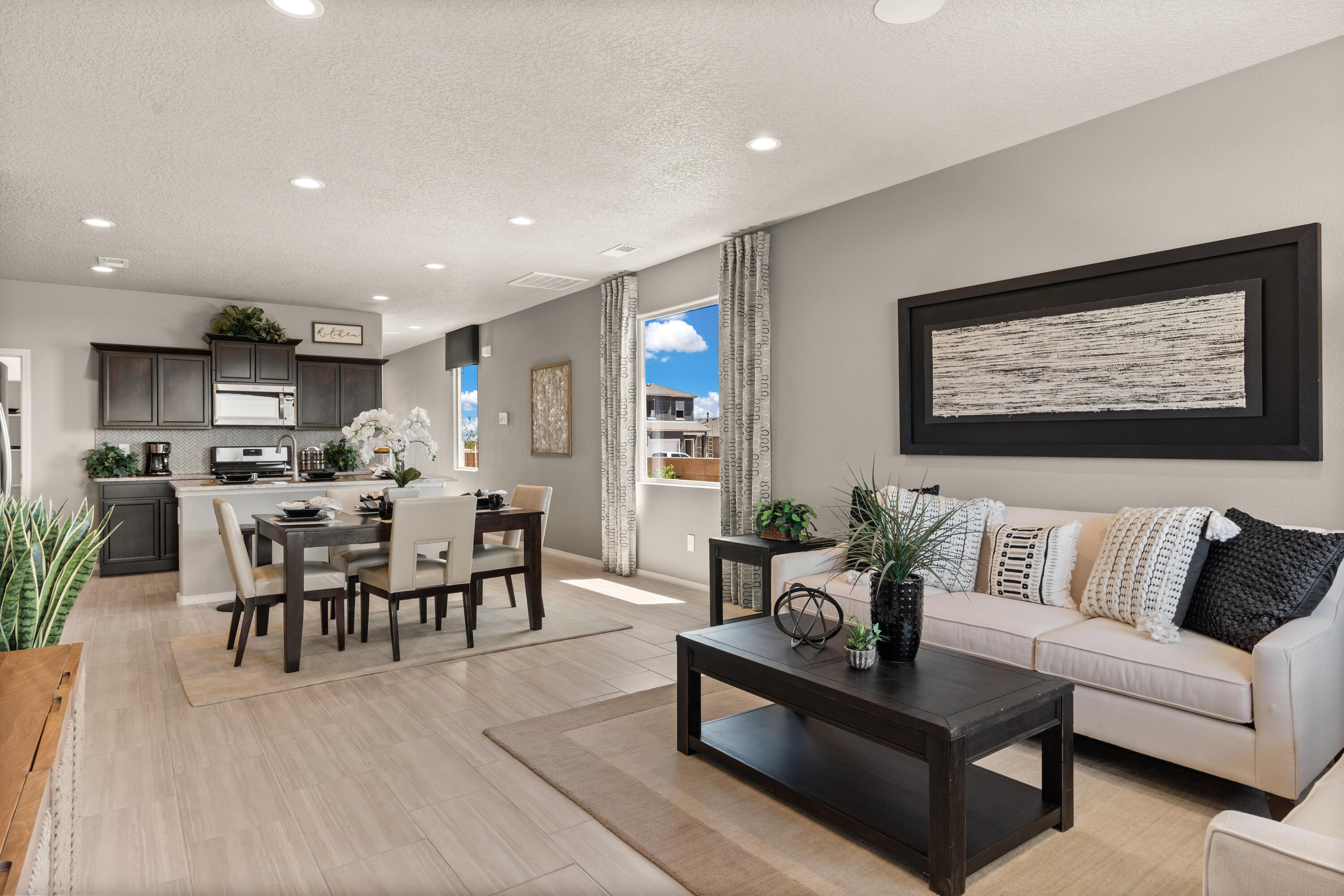 Photo 6 — 1501 Gleneagles Street NE