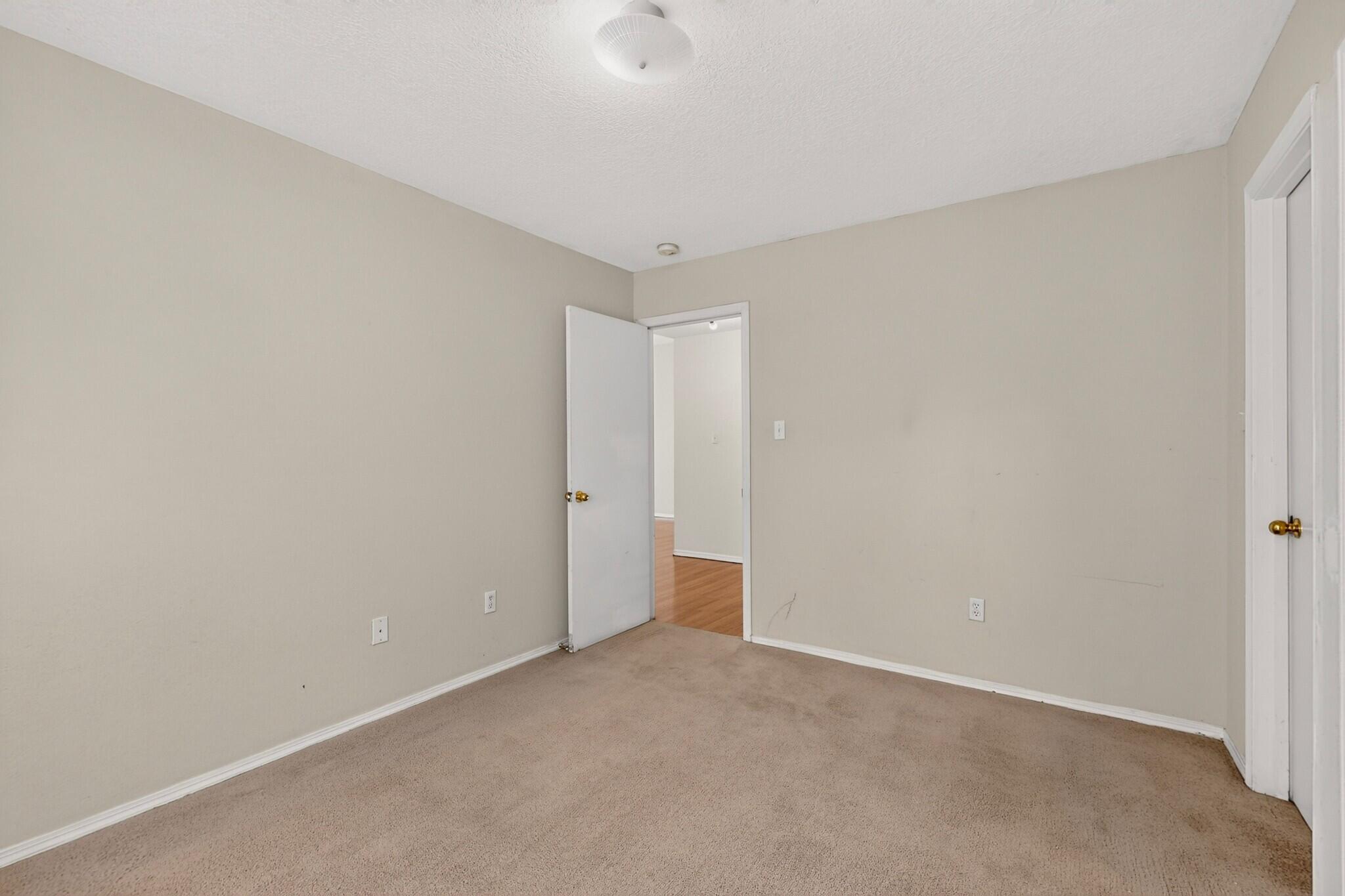 Photo 13 — 10732 Hatch Drive NW