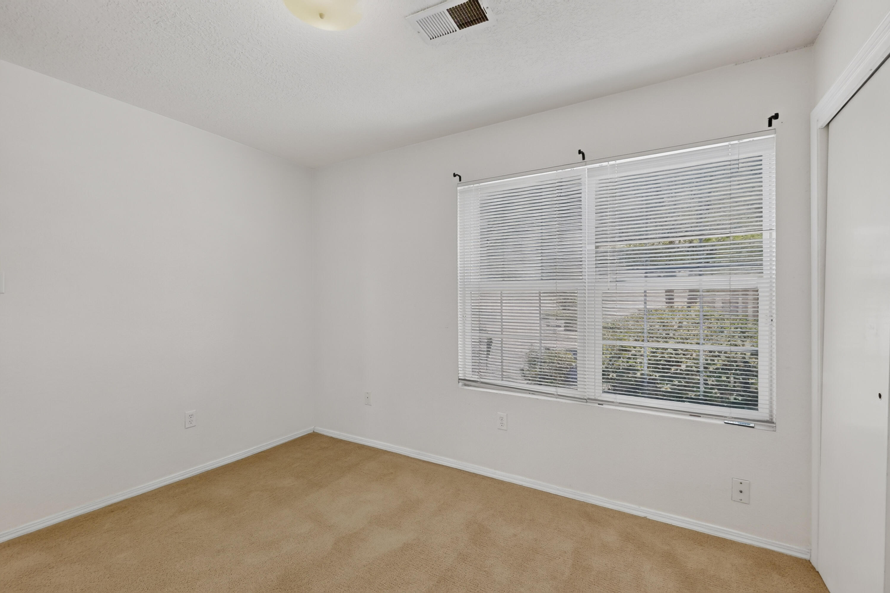 Photo 18 — 10732 Hatch Drive NW