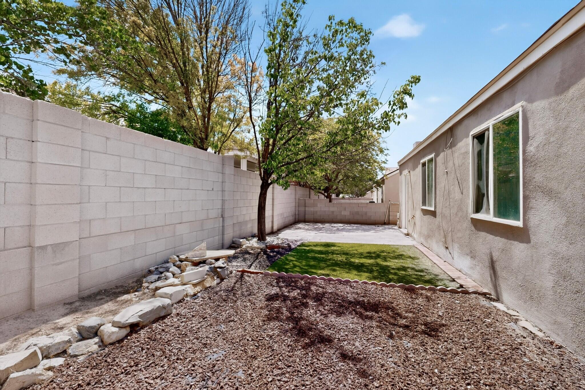 Photo 10 — 10732 Hatch Drive NW