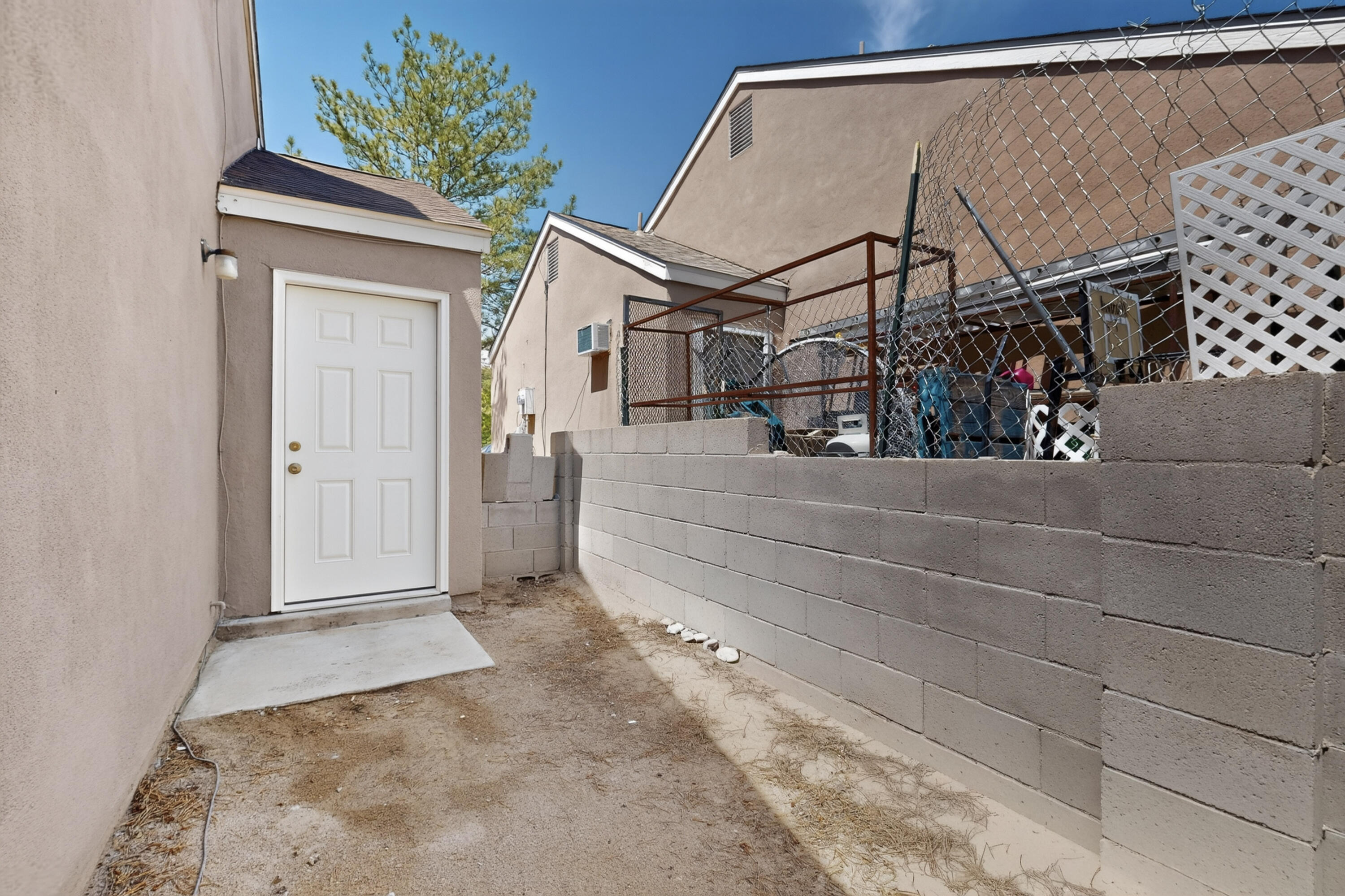 Photo 11 — 10732 Hatch Drive NW