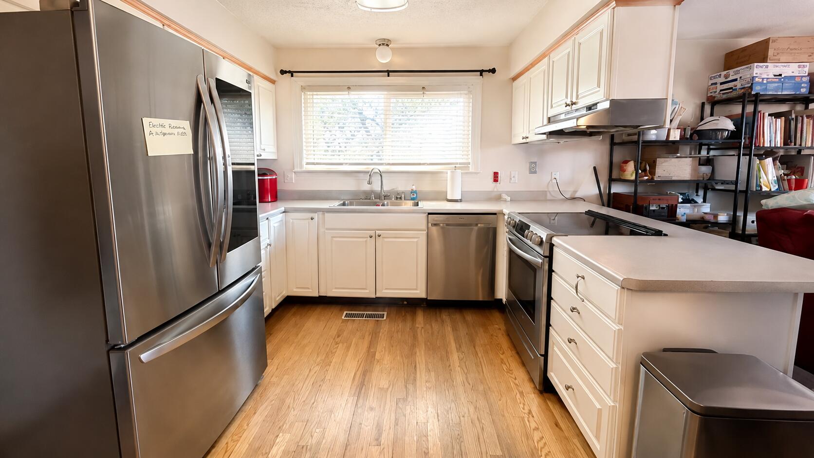 Photo 18 — 2709 Georgene Drive NE
