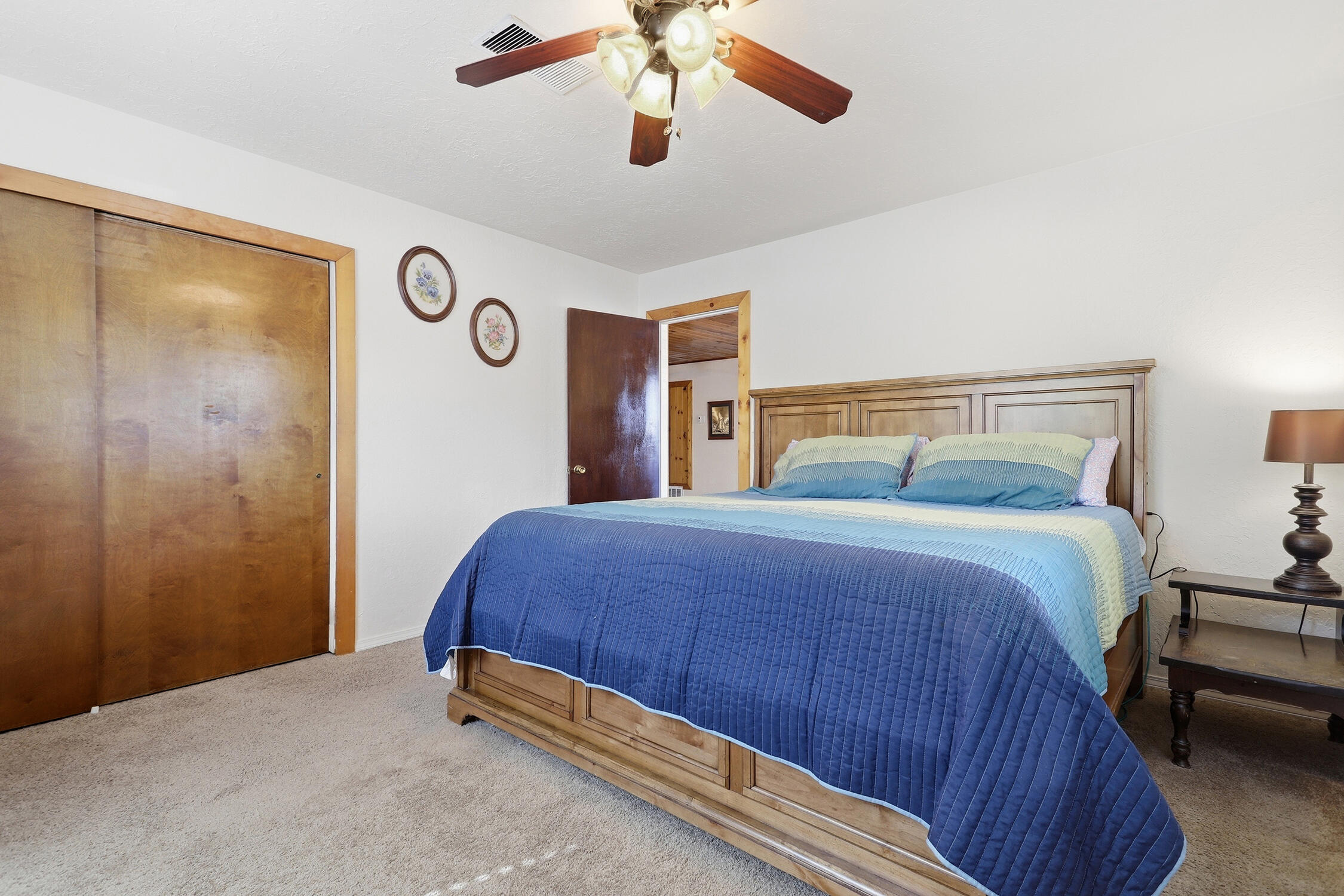 Photo 2 — 2332 Sunshine Road SW