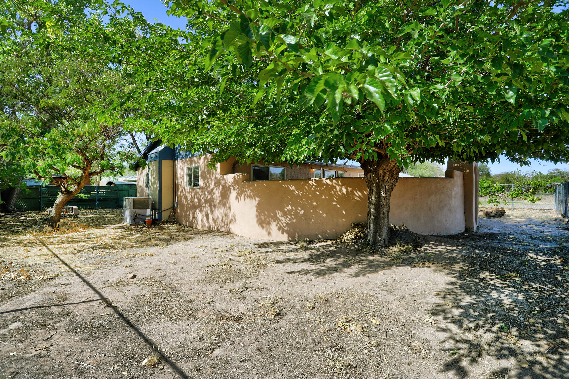 Photo 14 — 2332 Sunshine Road SW
