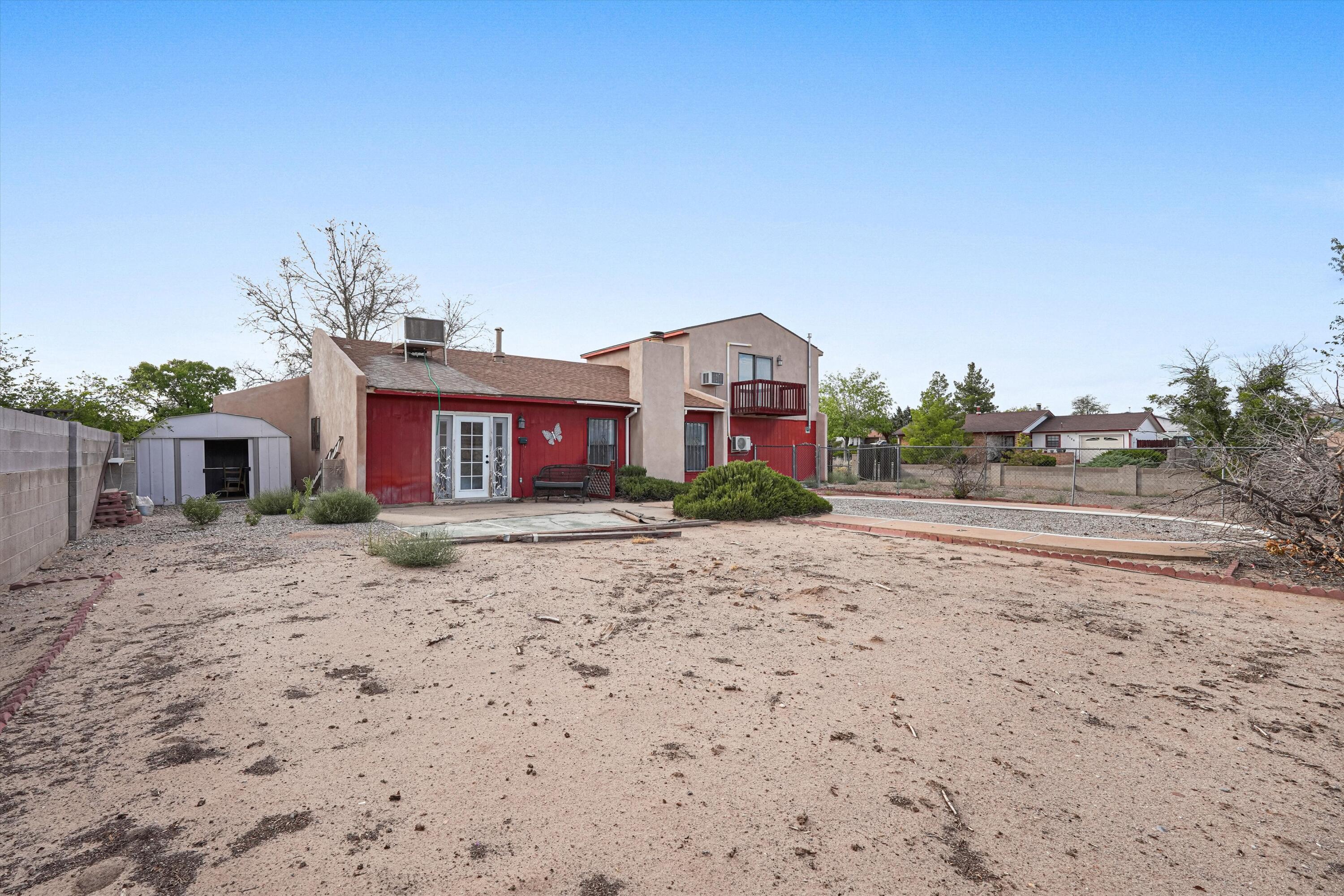 Photo 2 — 868 Campfire Road SE