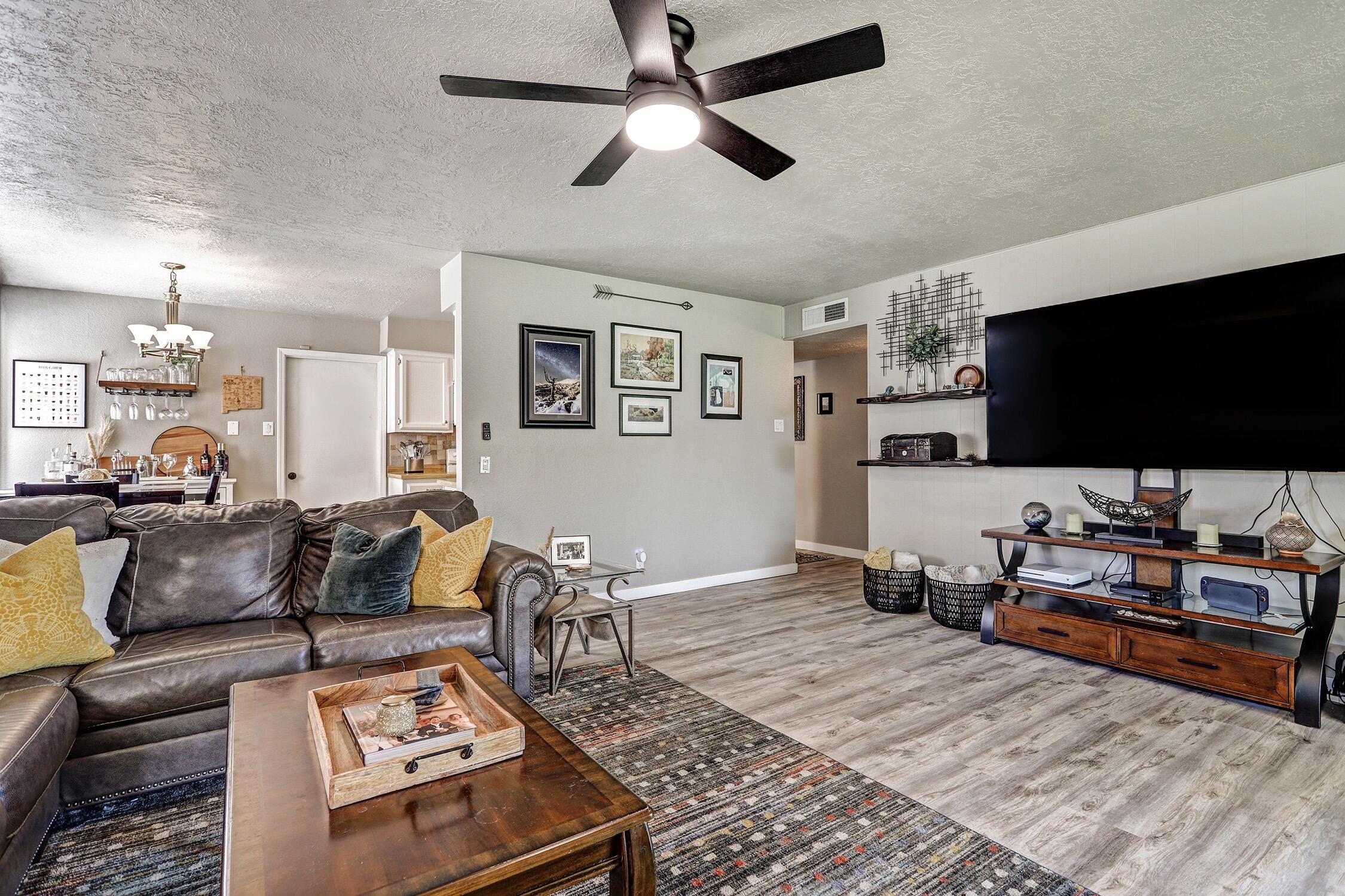 Photo 2 — 7353 Yorktown Avenue NE