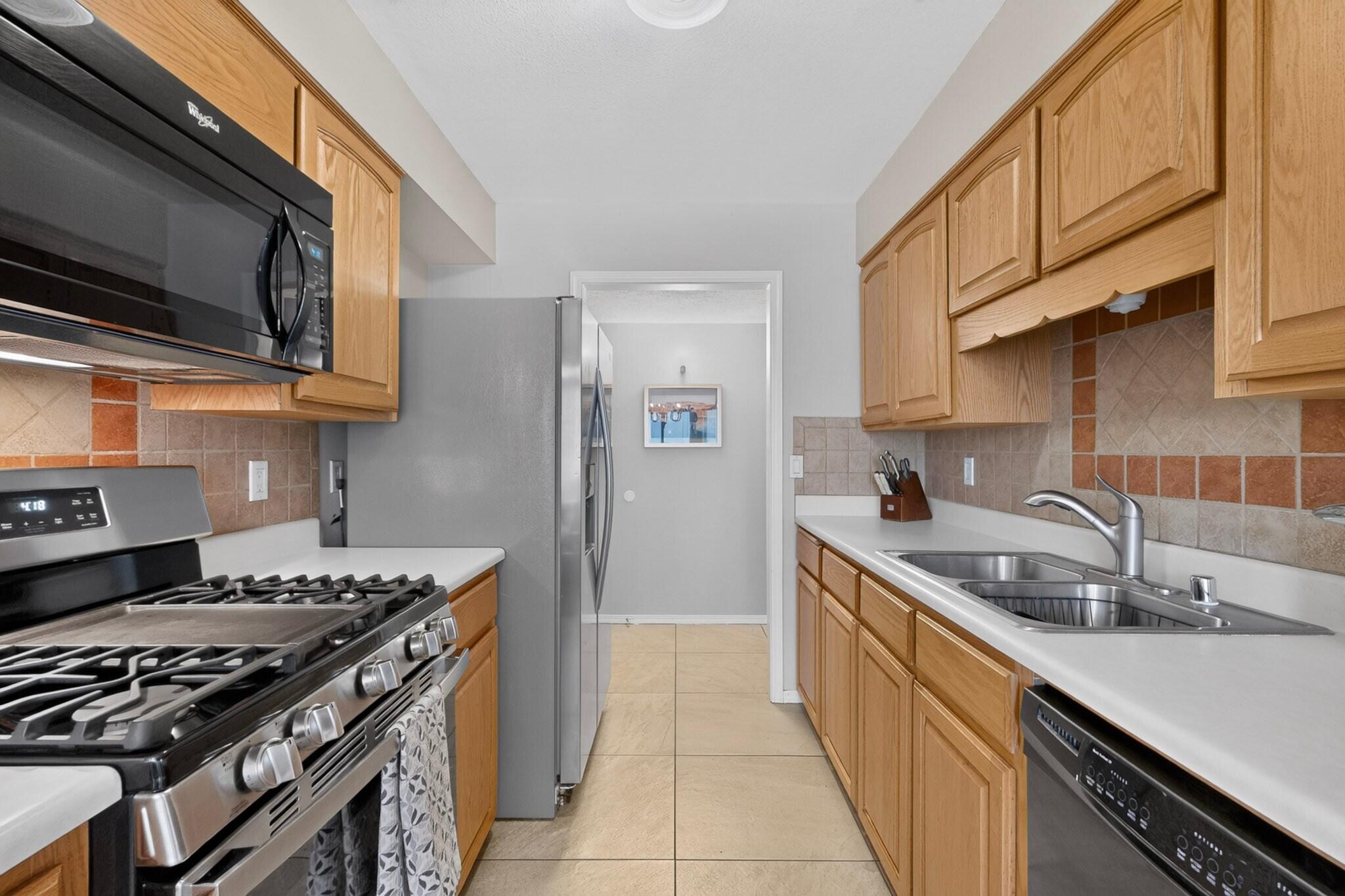Photo 9 — 7401 Mayflower Road NE
