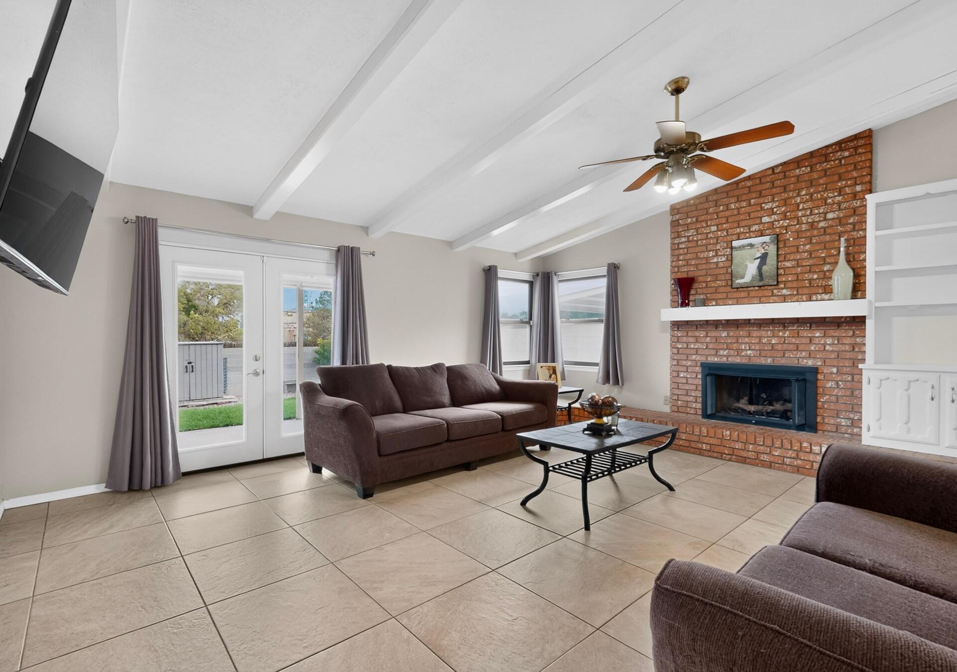 Photo 4 — 7401 Mayflower Road NE