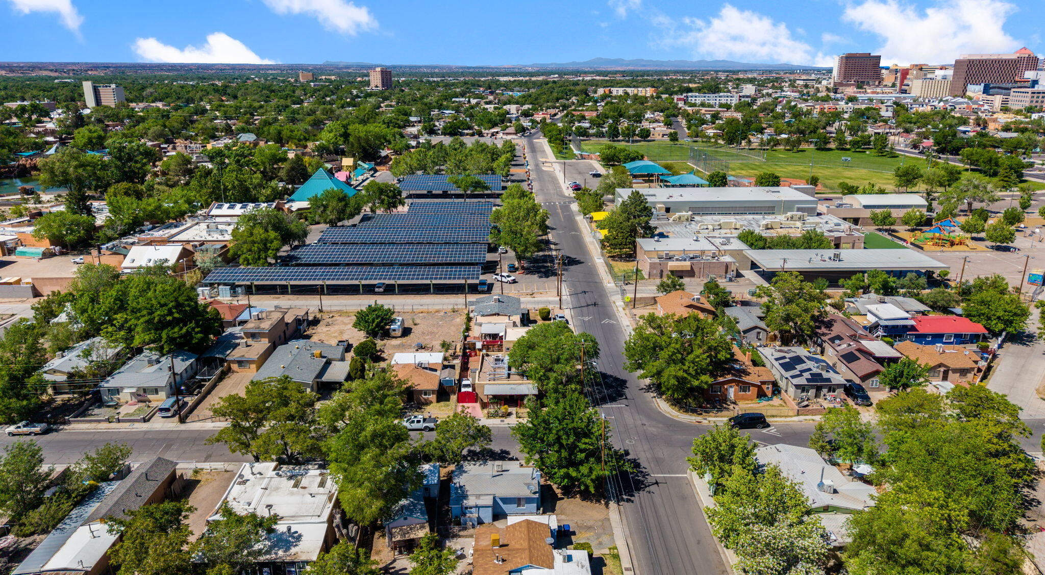 Photo 7 — 1004 Santa Fe Avenue SW