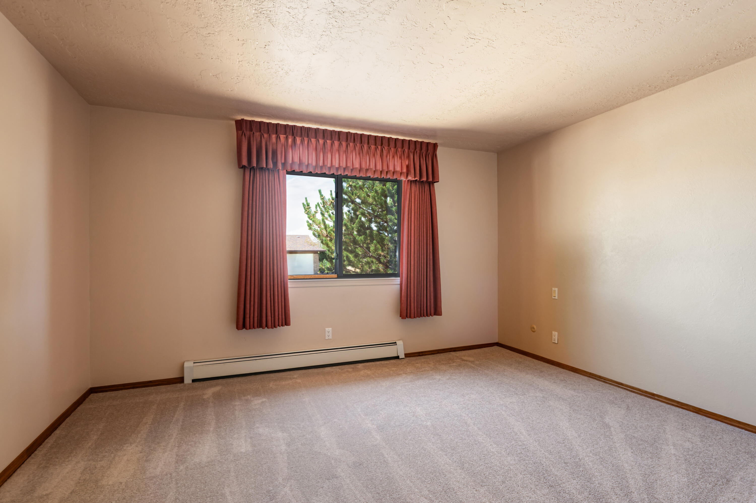 Photo 13 — 1604 Monte Largo Drive NE