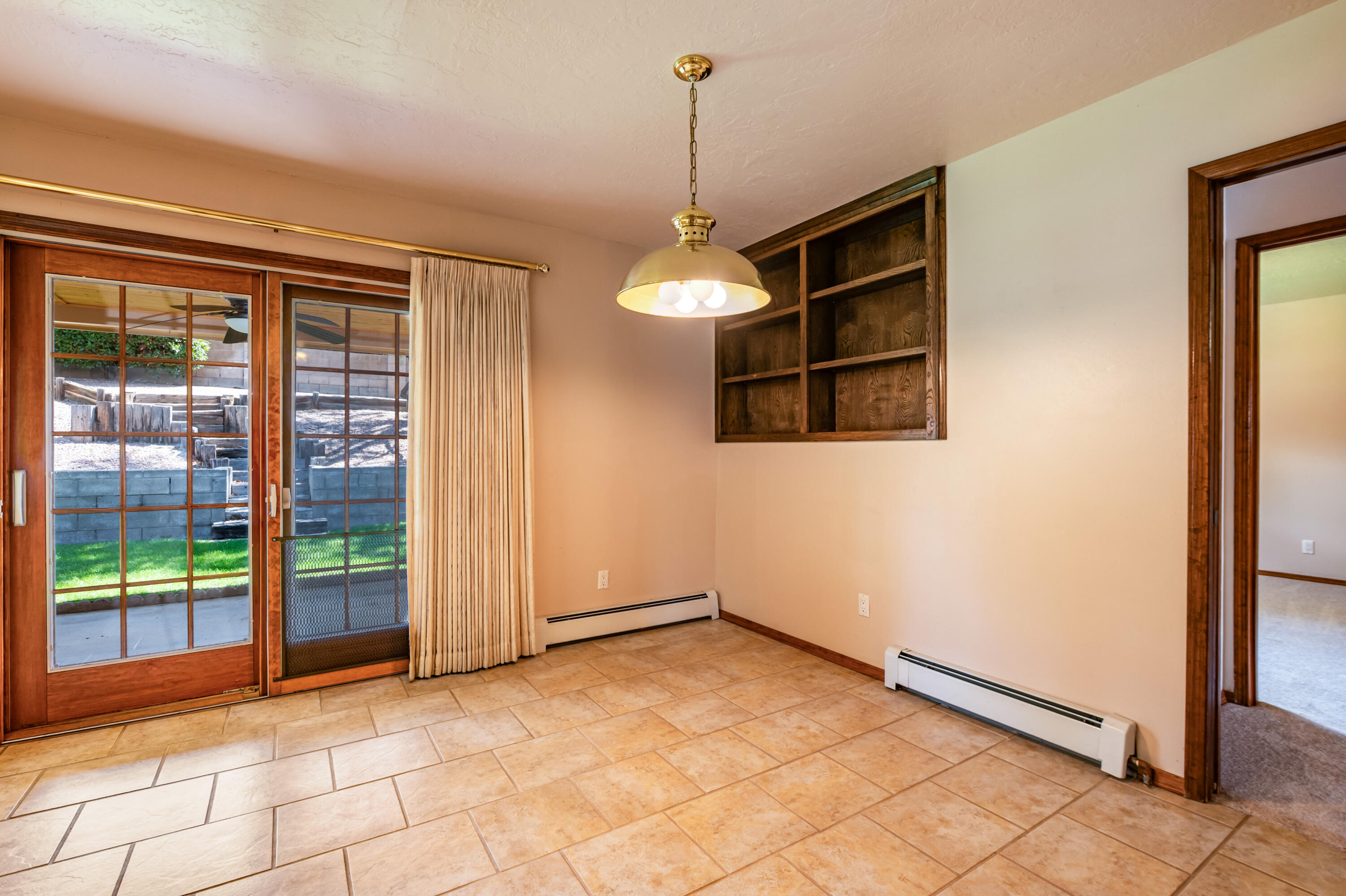Photo 19 — 1604 Monte Largo Drive NE