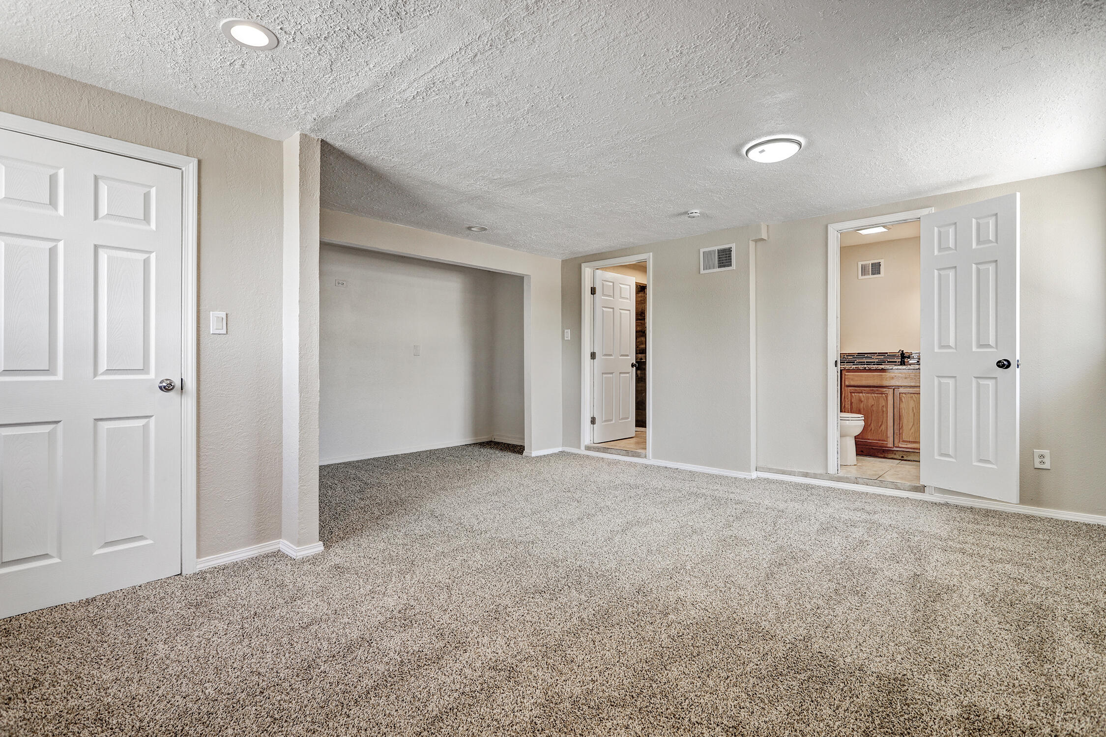 Photo 16 — 1800 Britt Street NE
