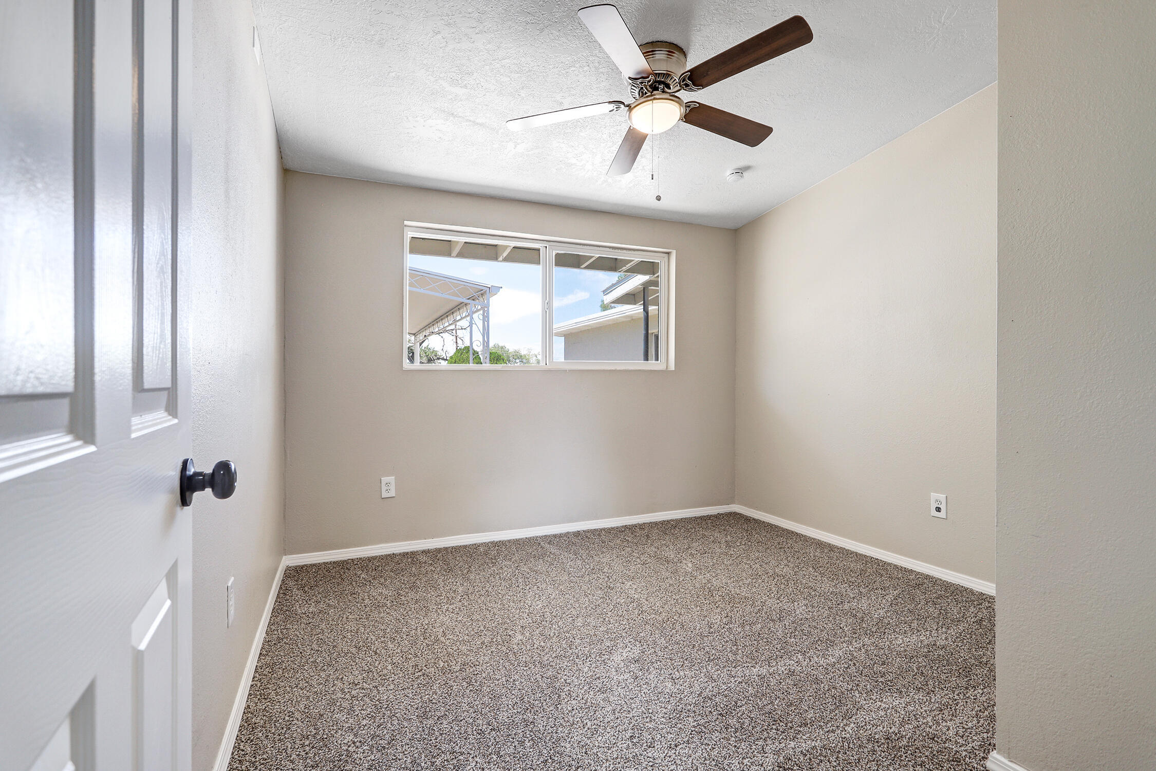 Photo 11 — 1800 Britt Street NE
