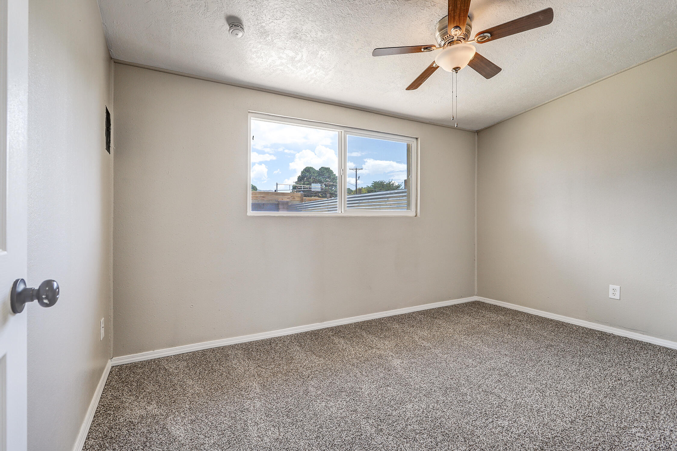 Photo 8 — 1800 Britt Street NE